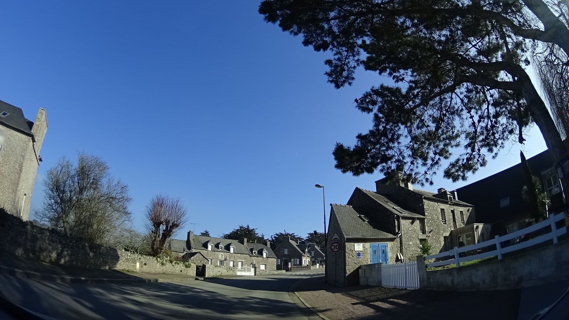 Street view near Centre PEP du Cap Fréhel, Fréhel — © panieravide (CC BY-SA · Mapillary)