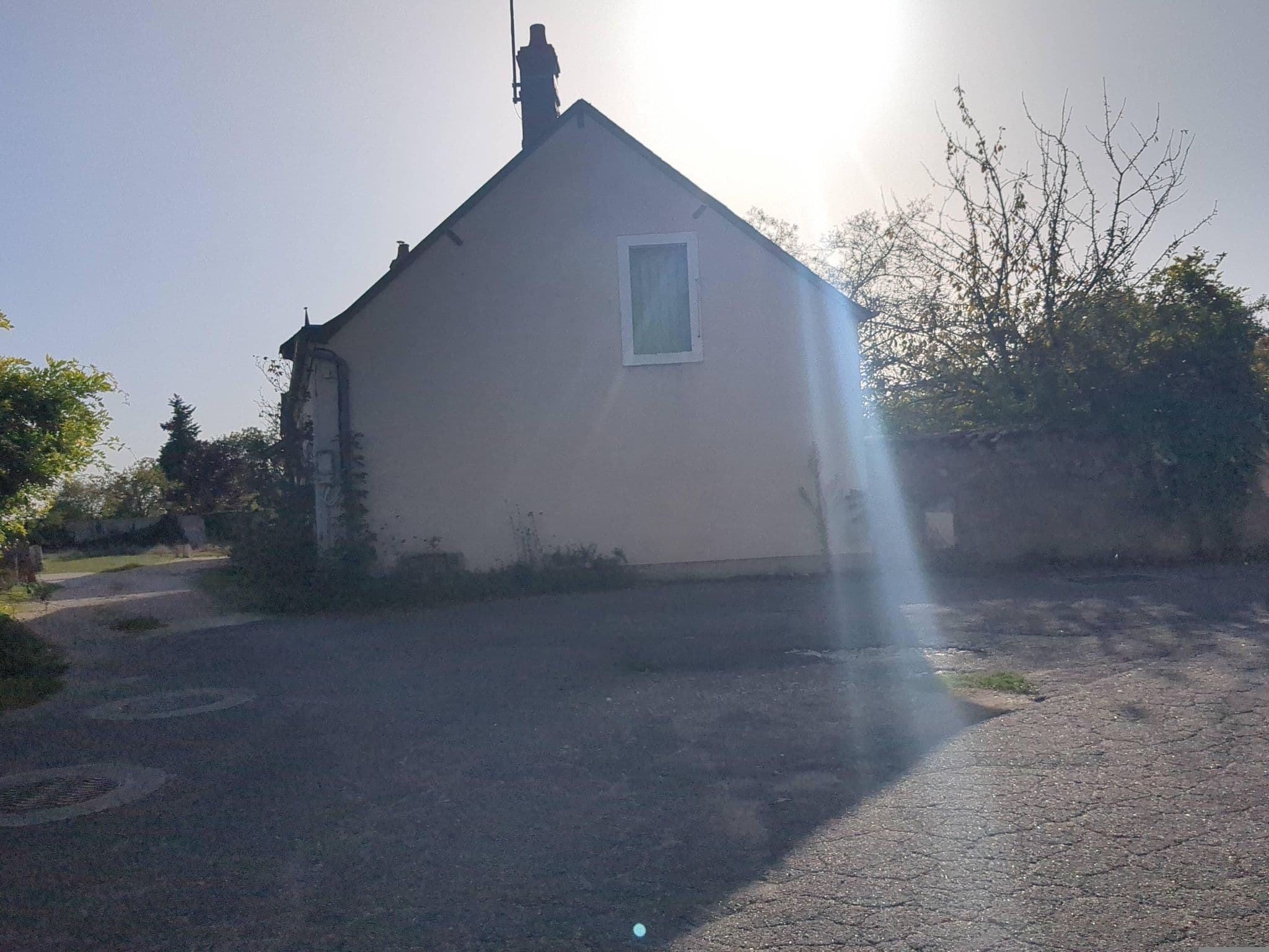 Street view near Au Petit Prieuré, Foëcy — © alixun (CC BY-SA · Mapillary)