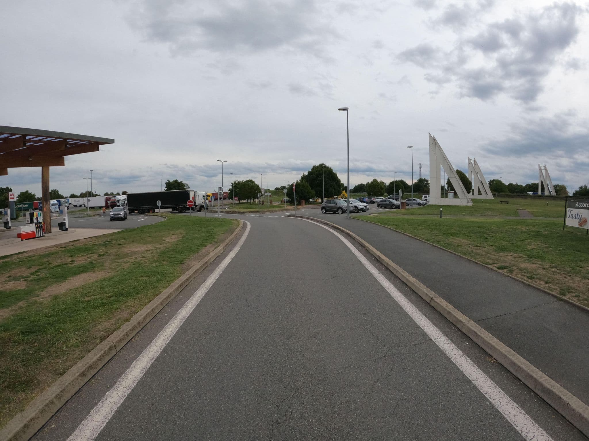 Street view near la Grange du Bourg, Doyet — © stephanep (CC BY-SA · Mapillary)
