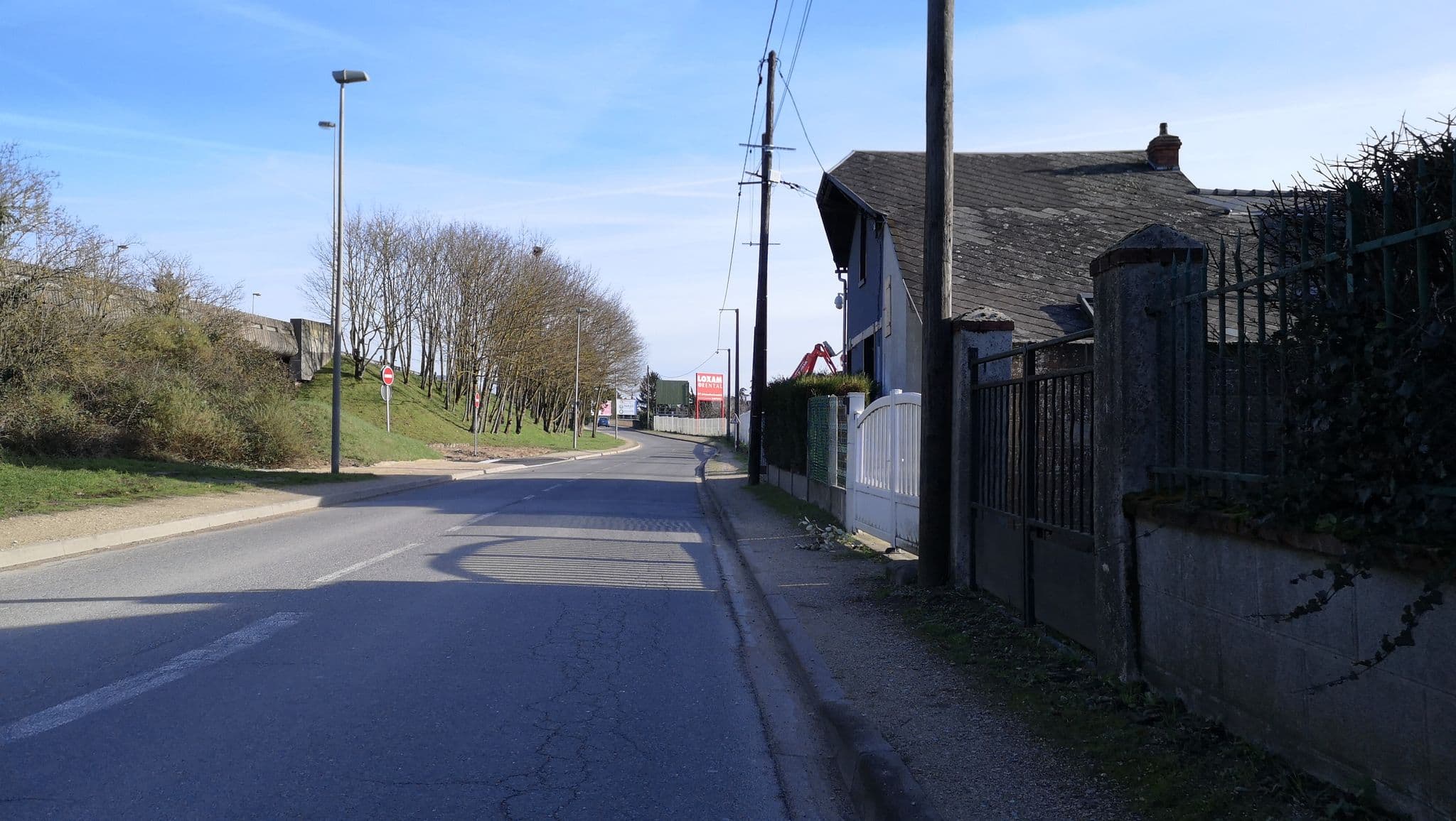 Street view near Etap Hôtel, Saran — © u4y0u (CC BY-SA · Mapillary)