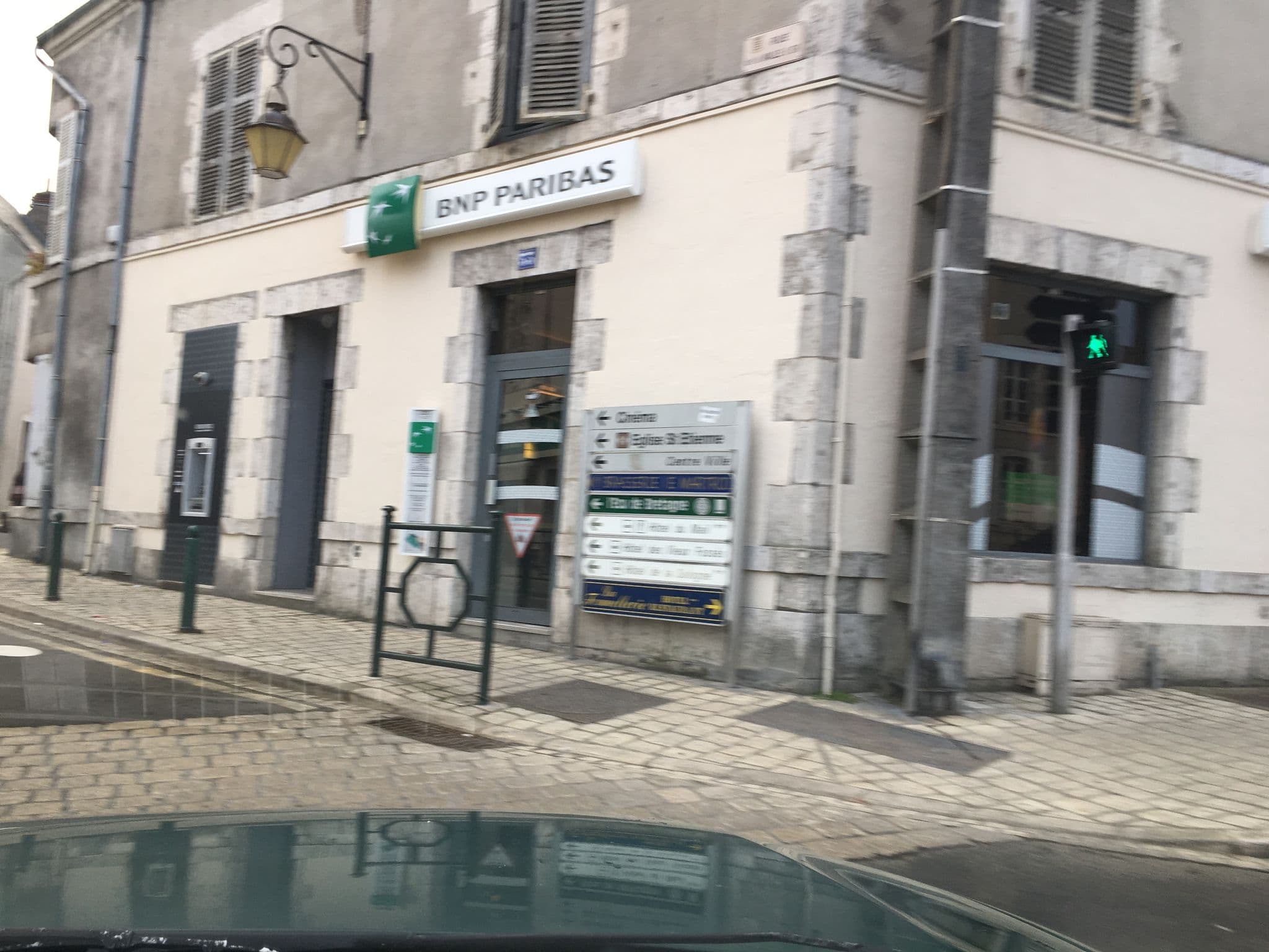Street view near Hotel Maille D'or, Beaugency — © df45 (CC BY-SA · Mapillary)