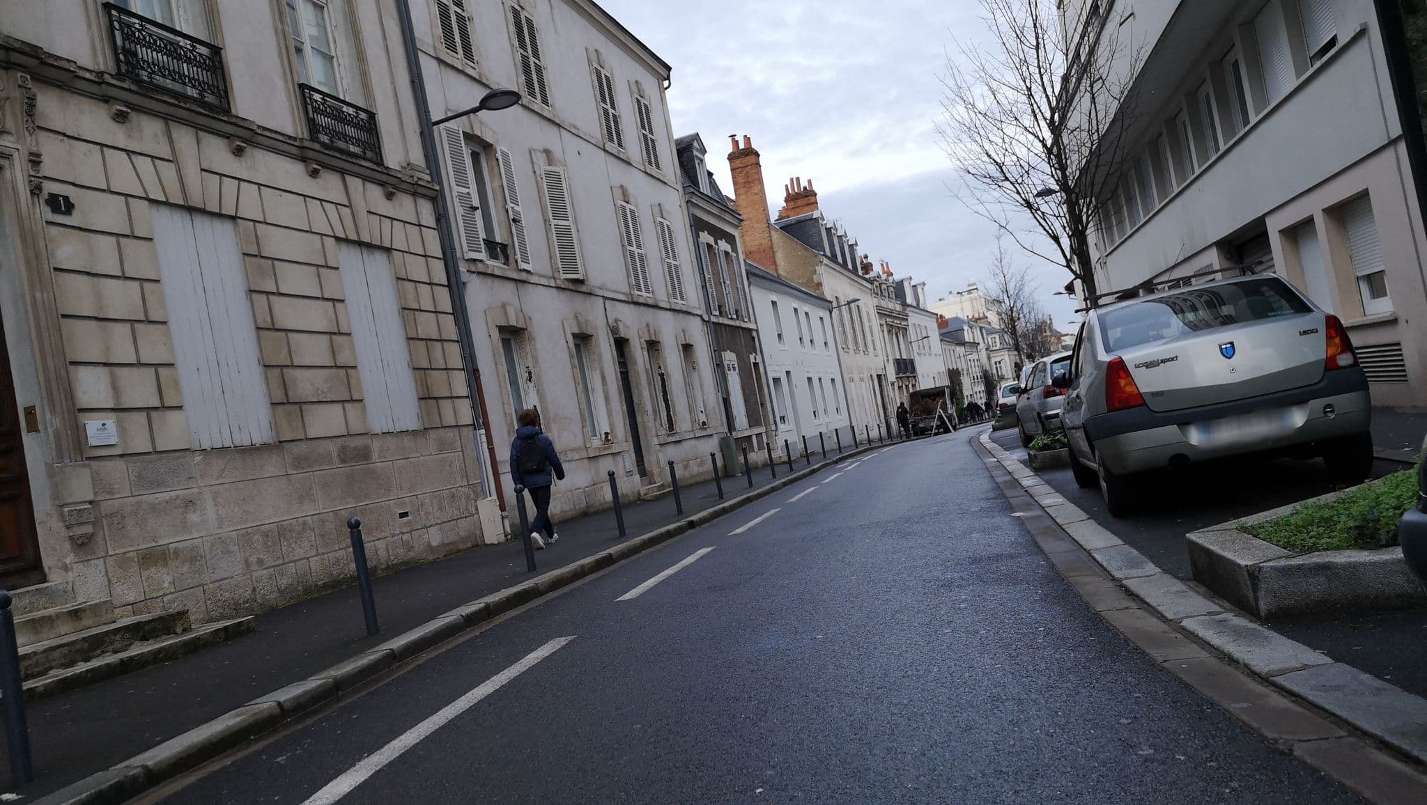 Street view near Le Jardin des Murlins, Orléans — © u4y0u (CC BY-SA · Mapillary)