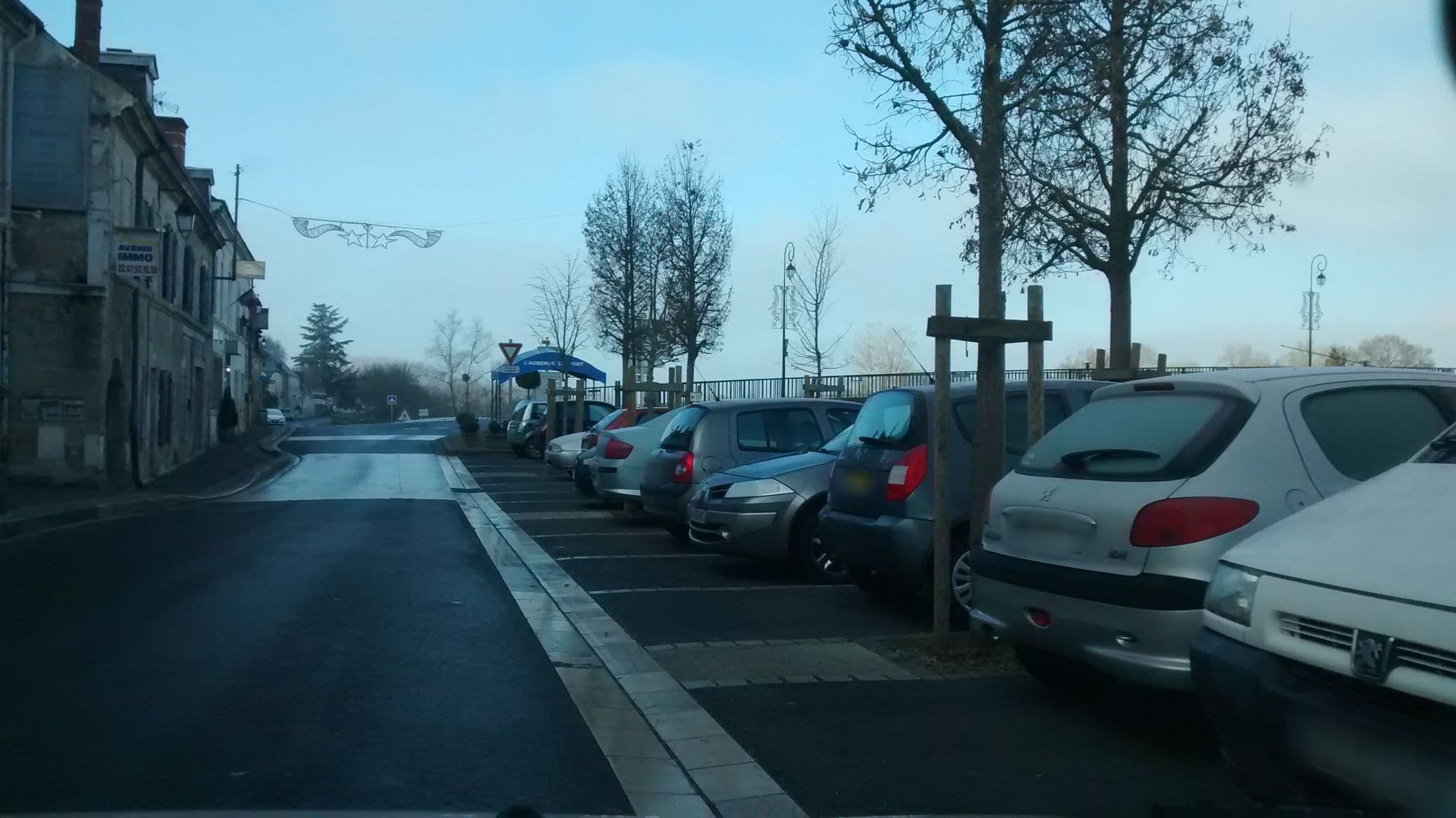 Street view near Le Cher Passant, Savonnières — © mgageo (CC BY-SA · Mapillary)