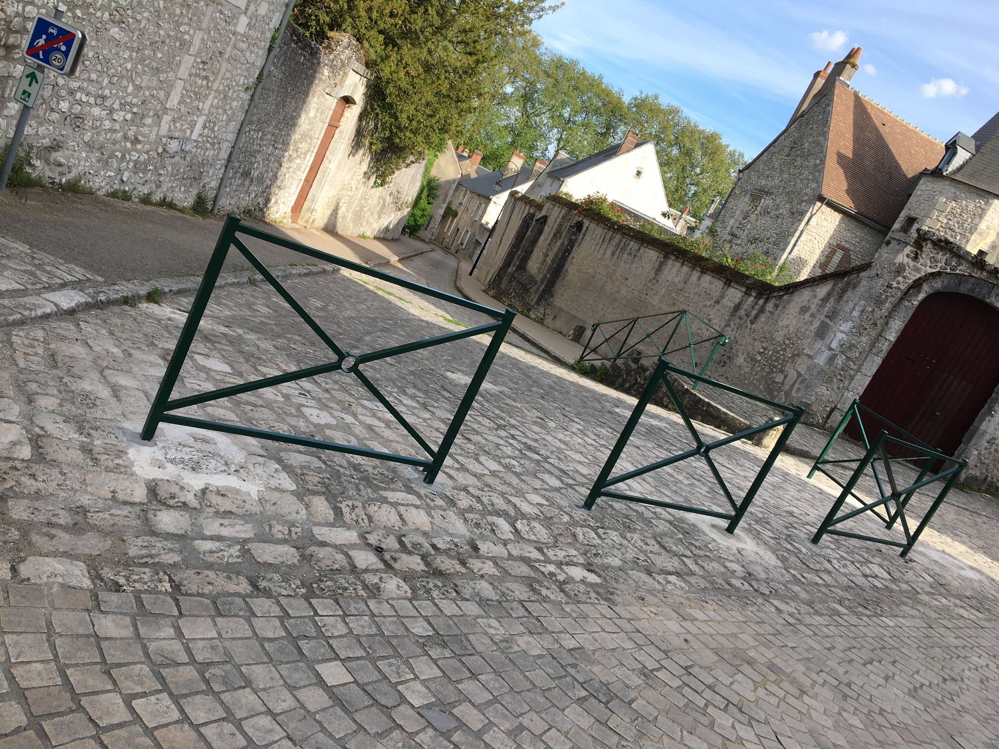 Street view near Groupe Medical Saint Firmin, Beaugency — © df45 (CC BY-SA · Mapillary)