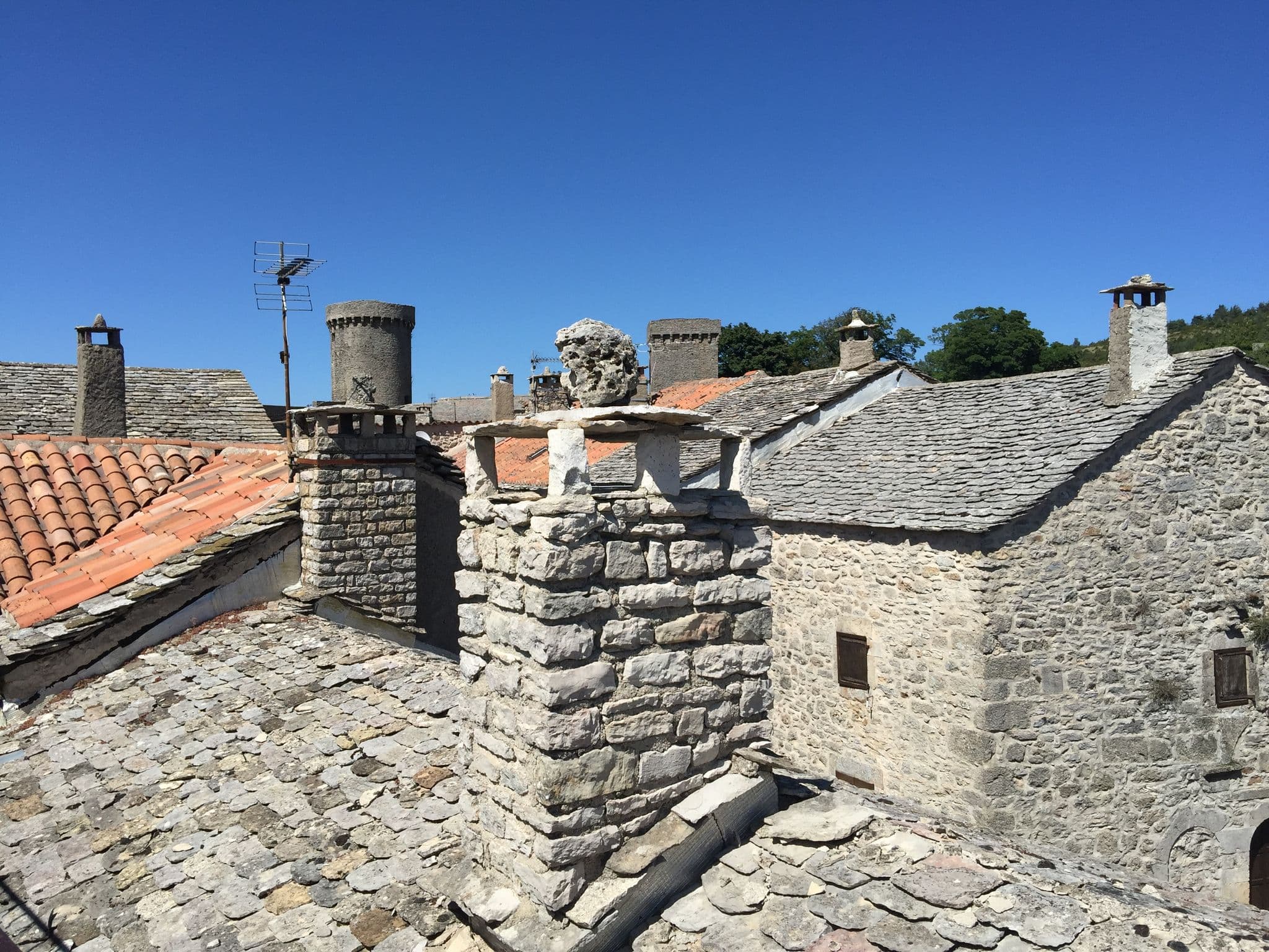 Street view near Gîte de la Cité, La Cavalerie — © geraldchatagnon (CC BY-SA · Mapillary)