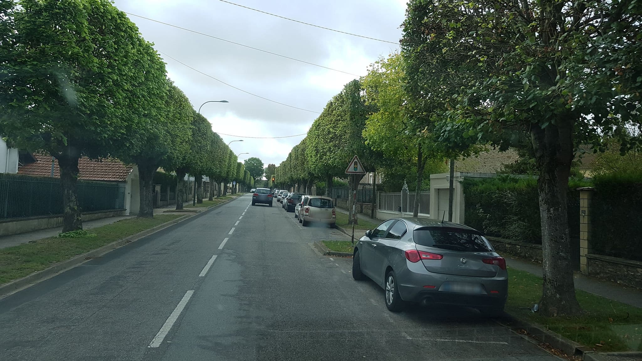 Street view near Belambra Vvf, Dourdan — © jerome_pietri (CC BY-SA · Mapillary)