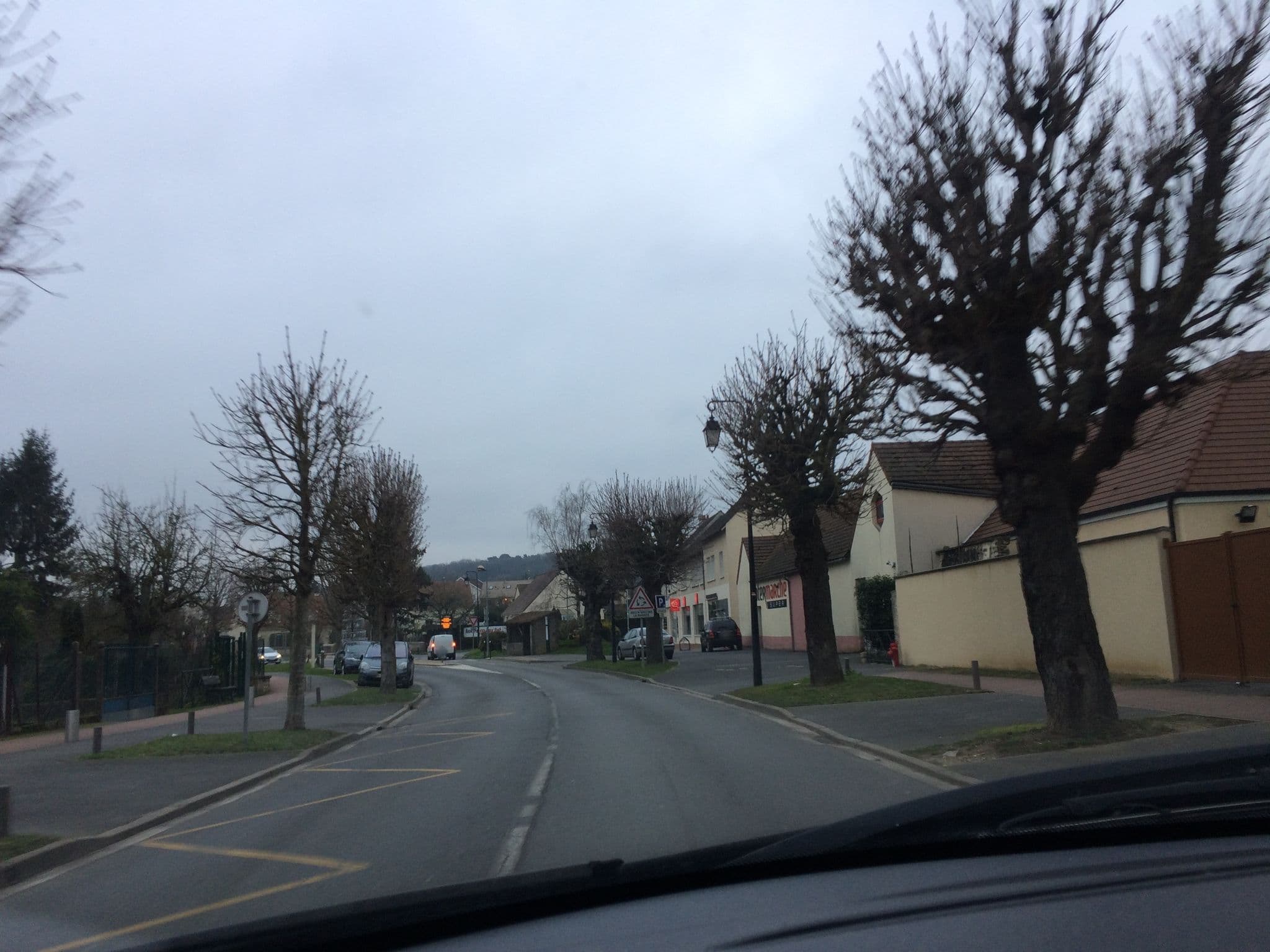 Street view near La Passiflore, Étréchy — © _ericp_ (CC BY-SA · Mapillary)