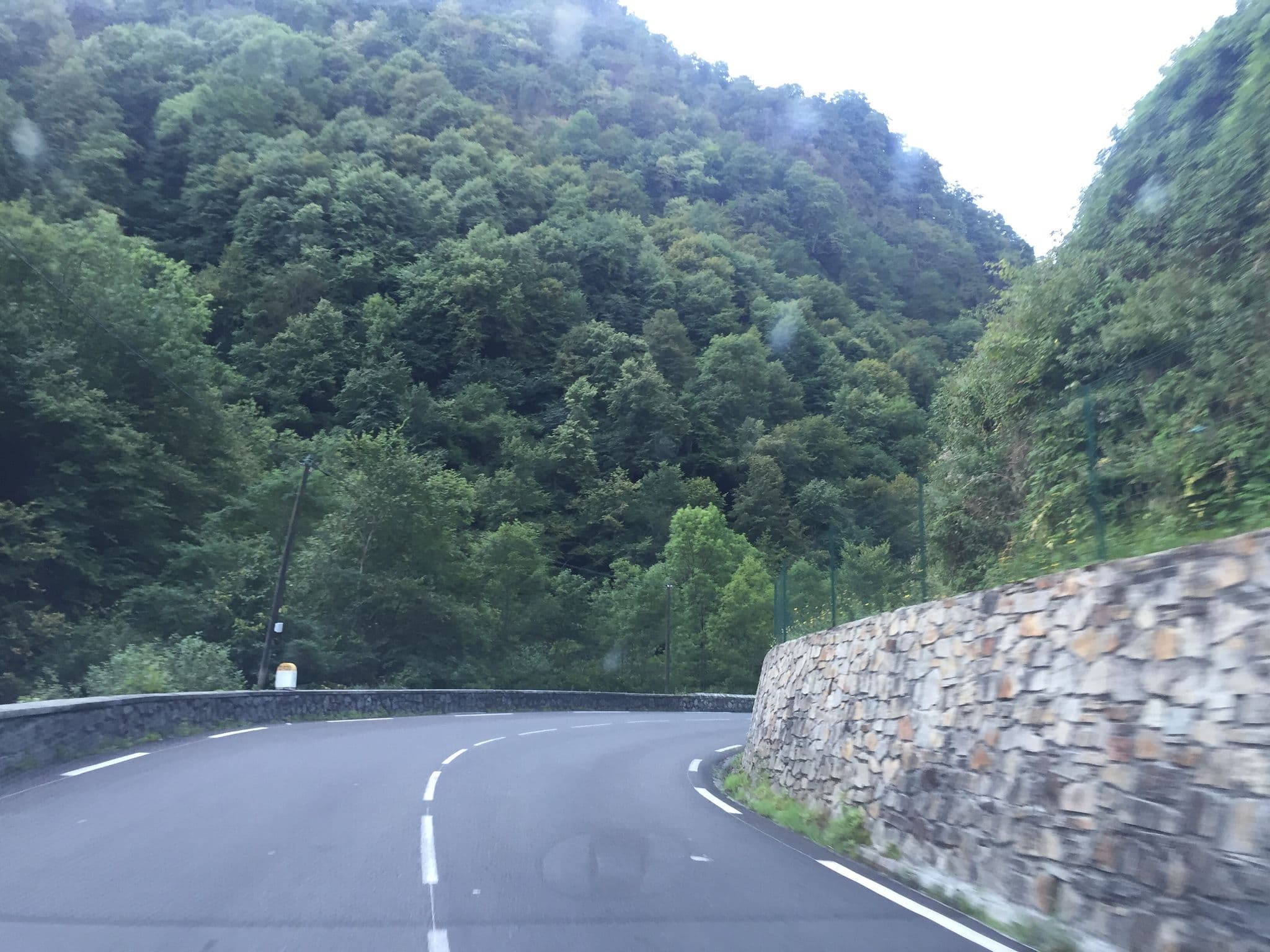 Street view near Les Ruisseaux - Chambres d’hôtes, Pierrefitte-Nestalas — © pgiraud (CC BY-SA · Mapillary)