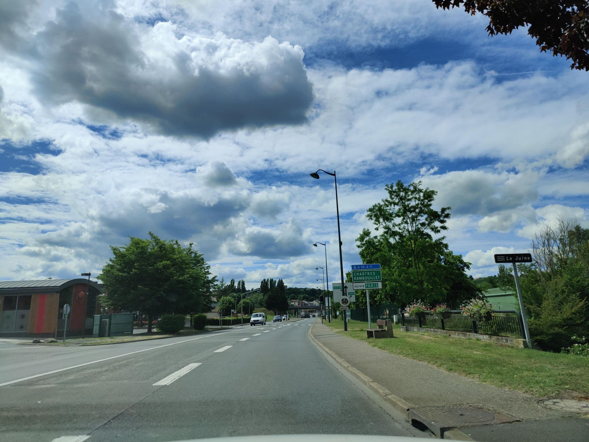 Street view near Etampes Literie, Étampes — © tr4sk (CC BY-SA · Mapillary)