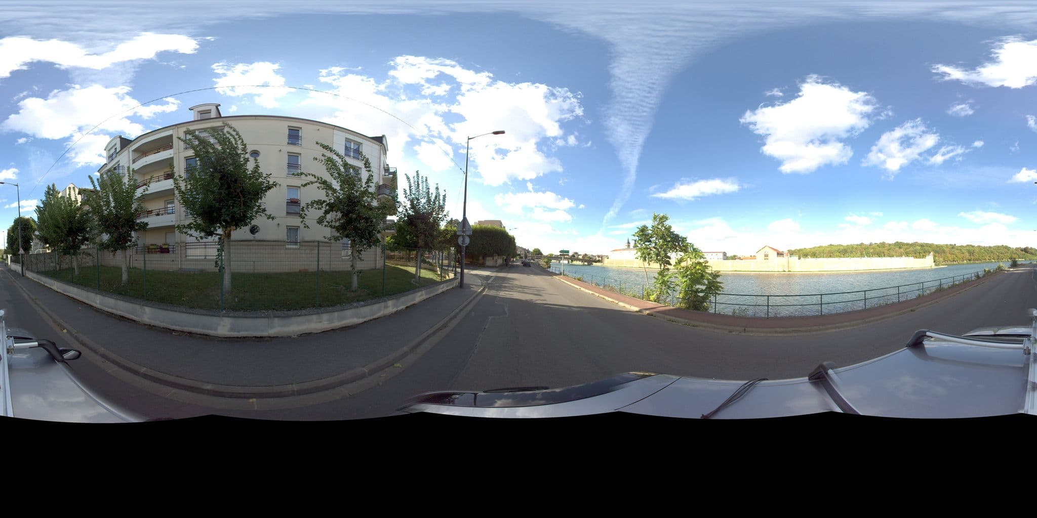 Street view near Résidence Etudiants Abélard, Melun — © hervew (CC BY-SA · Mapillary)