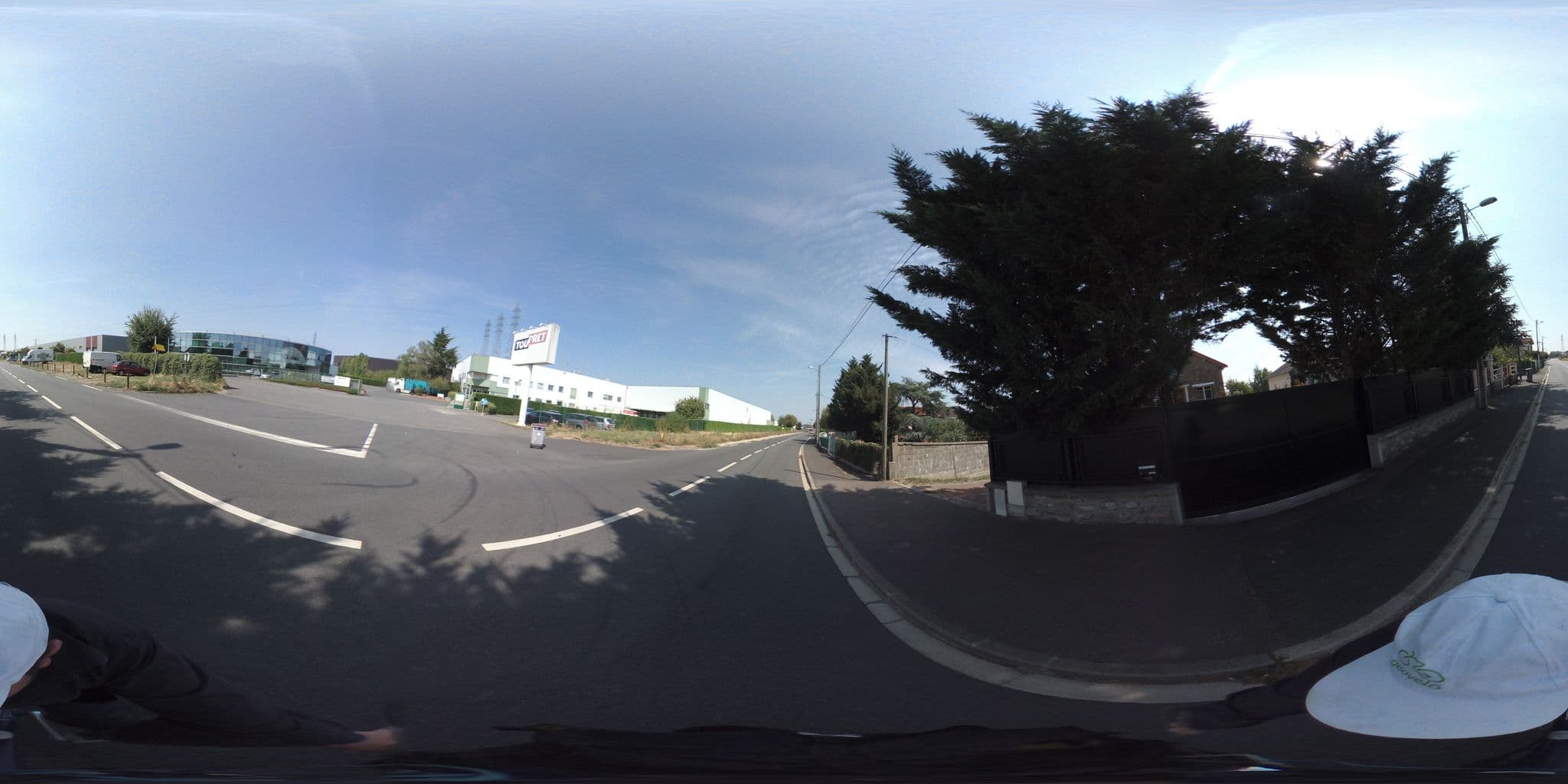 Street view near Campanil Corbeille Essone, Villabé — © geovelo (CC BY-SA · Mapillary)