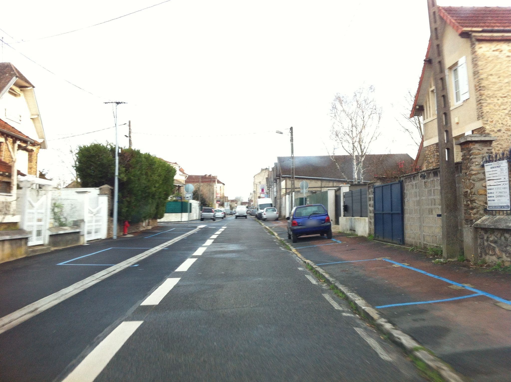 Street view near La Maison du Val de Seine, Le Mée-sur-Seine — © dsi77190 (CC BY-SA · Mapillary)