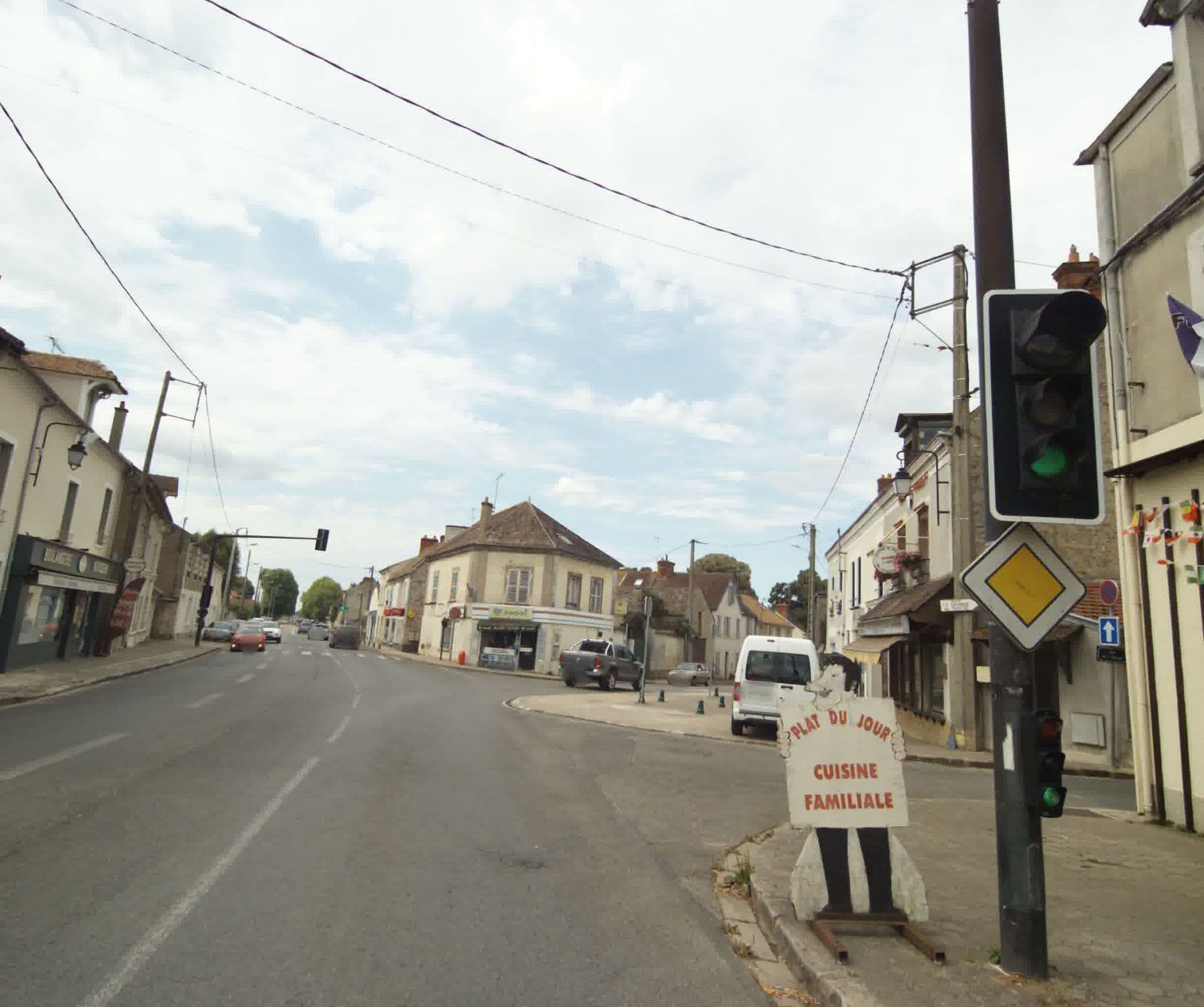 Street view near Les Tilleuls, Chailly-en-Bière — © sogefi (CC BY-SA · Mapillary)