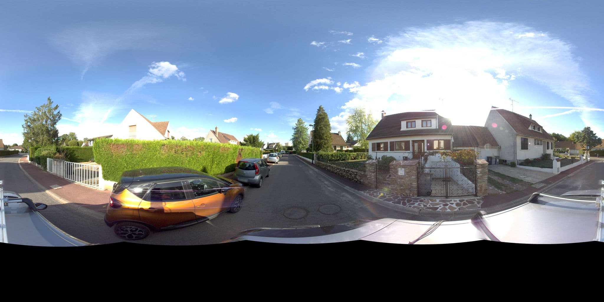 Street view near Le Grand Monarque, Dammarie-les-Lys — © hervew (CC BY-SA · Mapillary)
