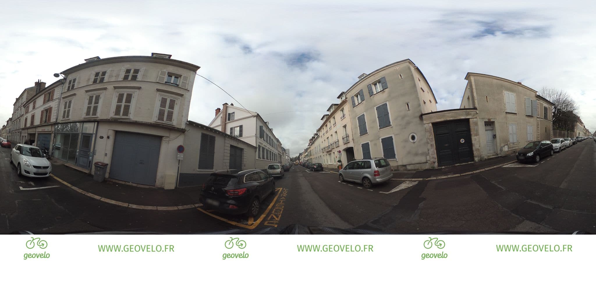 Street view near Exclusive Hôtel Victoria 122, Fontainebleau — © simon_geovelo (CC BY-SA · Mapillary)