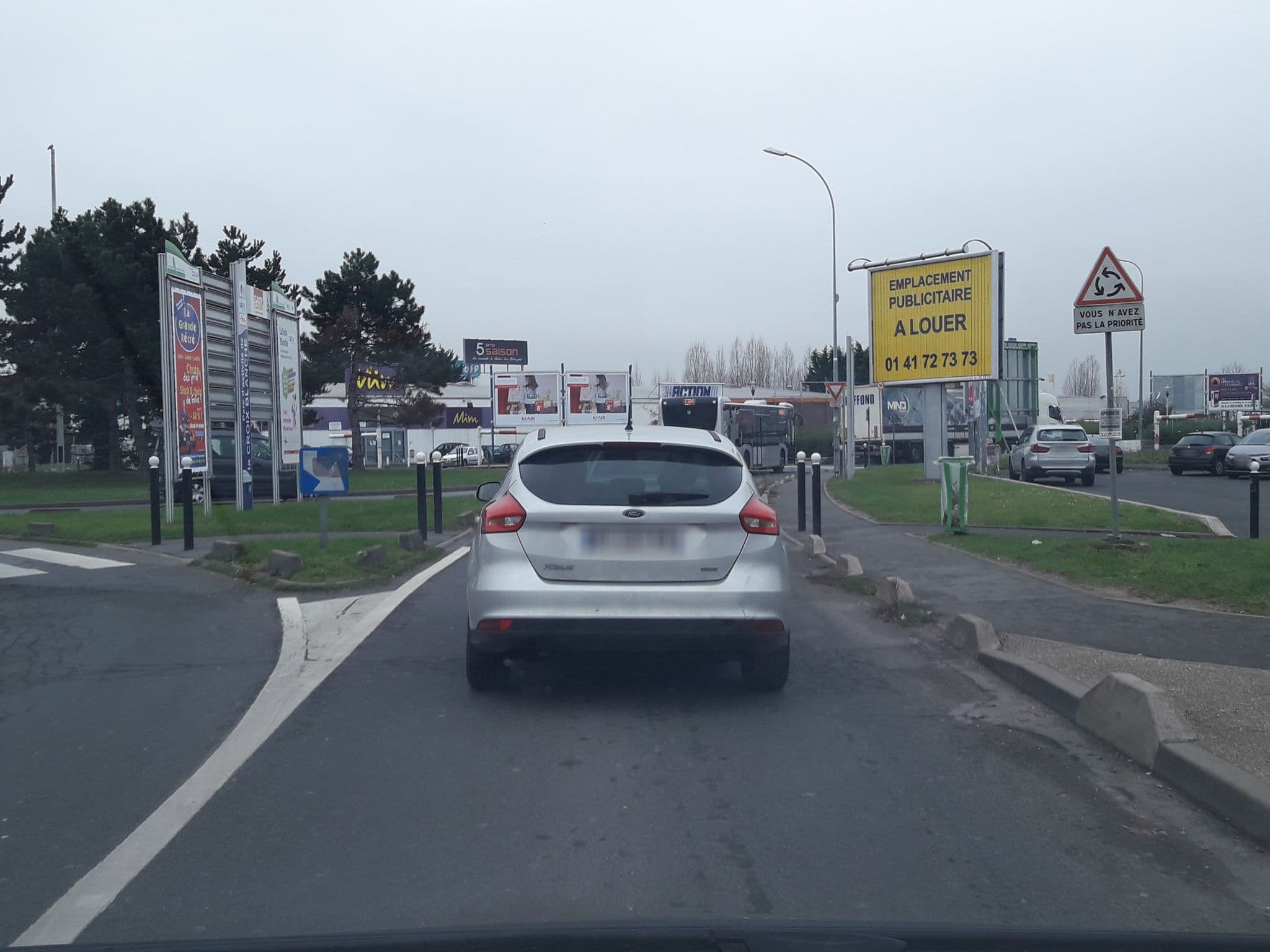 Street view near Green Hotels Sainte Geneviève, Fleury-Mérogis — © marcussacapuces91 (CC BY-SA · Mapillary)