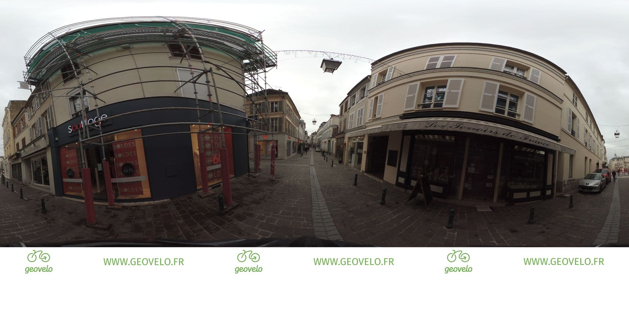 Street view near Chambre d'Hotes les Sablons, Fontainebleau — © simon_geovelo (CC BY-SA · Mapillary)