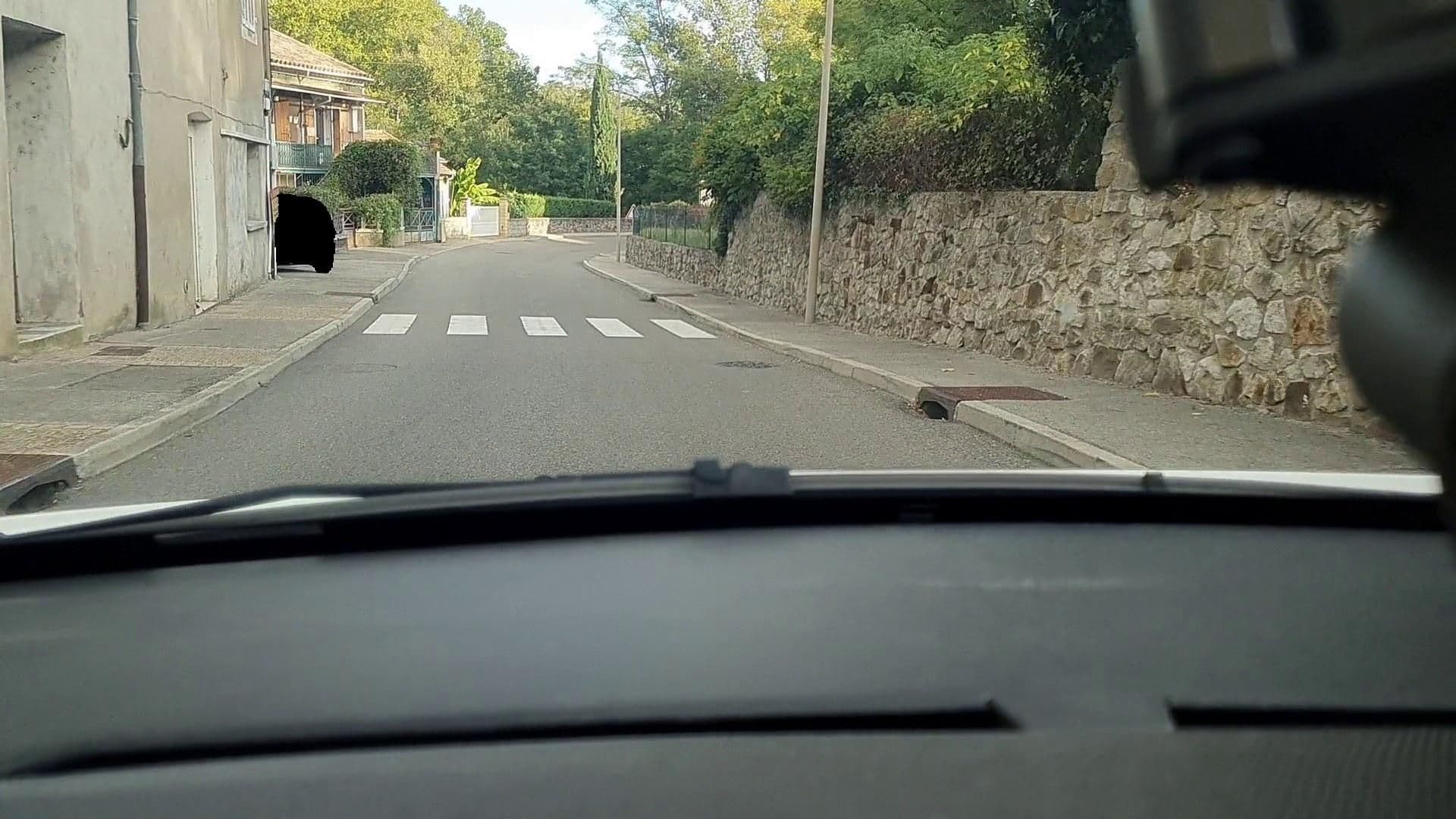 Street view near Domaine Des Fleurs, Bessèges — © si3p0 (CC BY-SA · Mapillary)