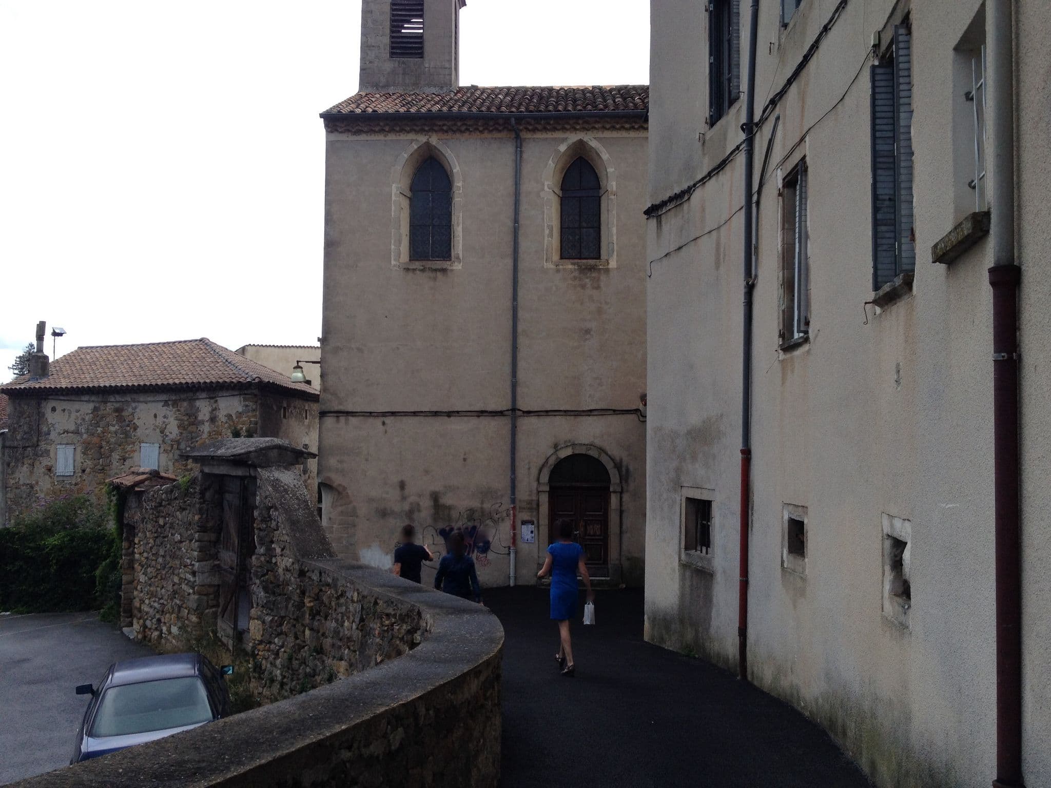 Street view near Hôtel des Oliviers, Les Vans — © zors1843 (CC BY-SA · Mapillary)
