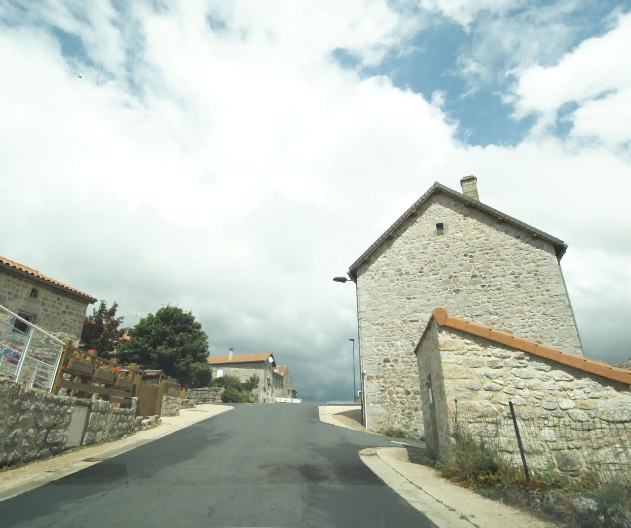 Street view near Bouffar Roupe Lucette, Saugues — © sogefi (CC BY-SA · Mapillary)