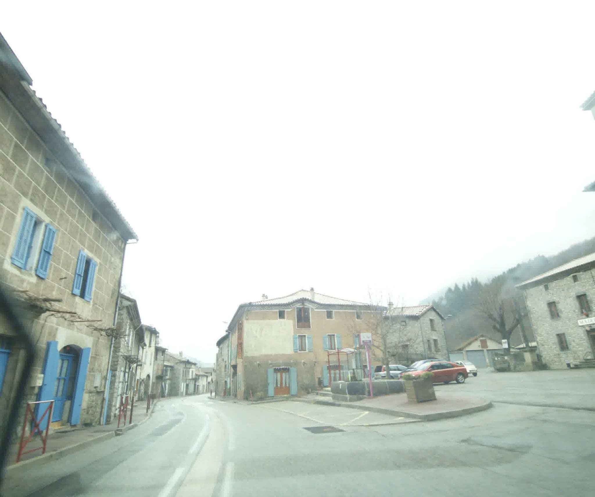 Street view near L'Auberge du Pont, Thueyts — © sogefi (CC BY-SA · Mapillary)