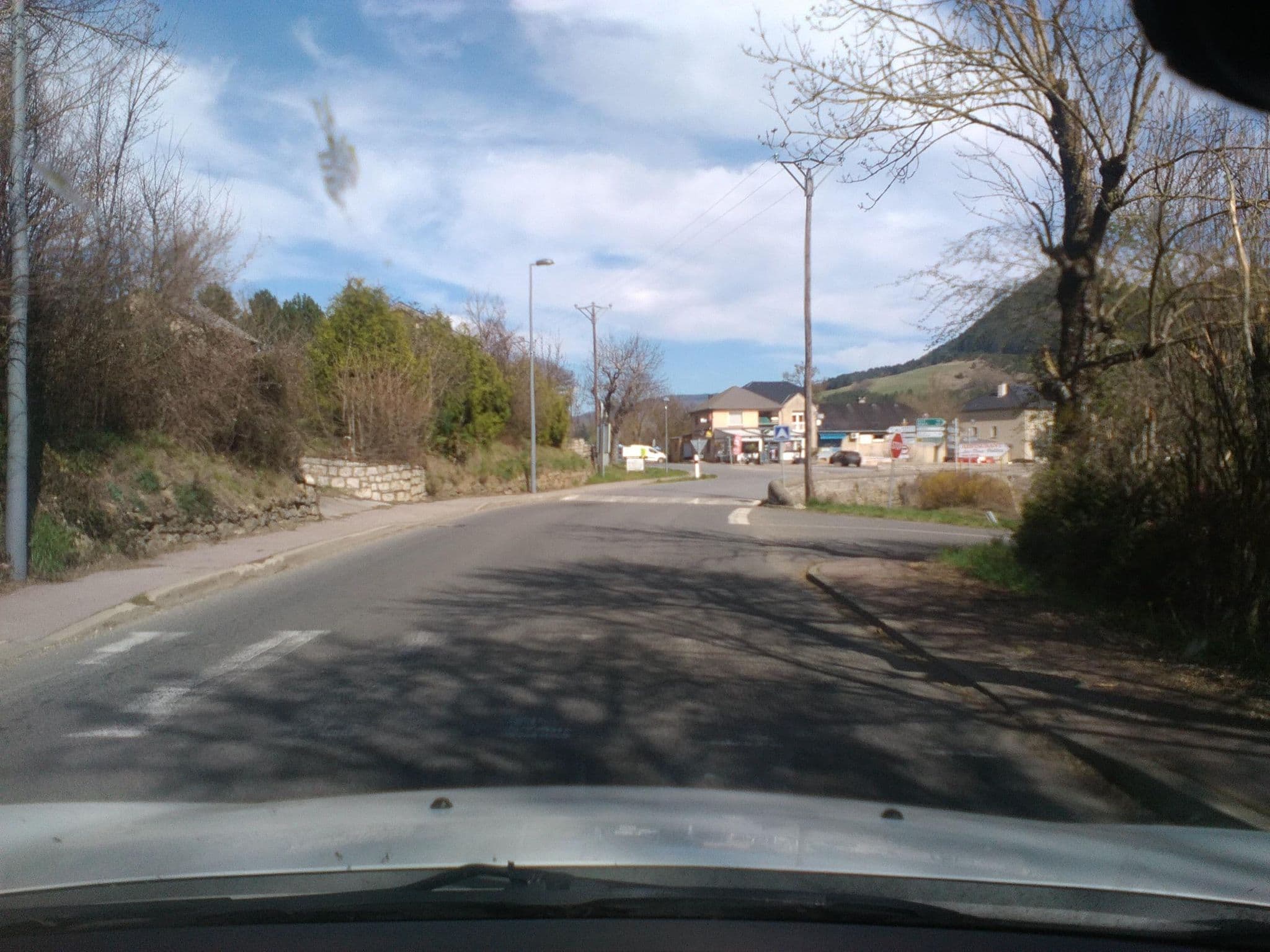 Street view near Hotel Les 2 Vallées, Mende — © blup (CC BY-SA · Mapillary)