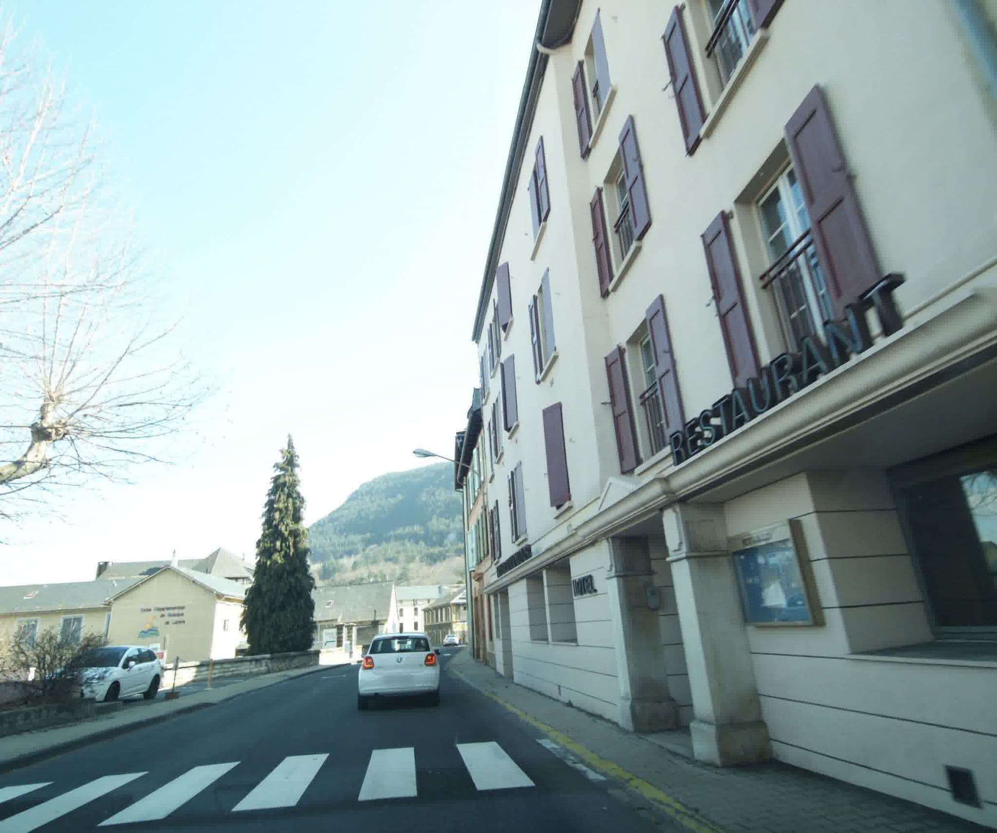 Street view near Hotel du Lion d'Or, Mende — © sogefi (CC BY-SA · Mapillary)