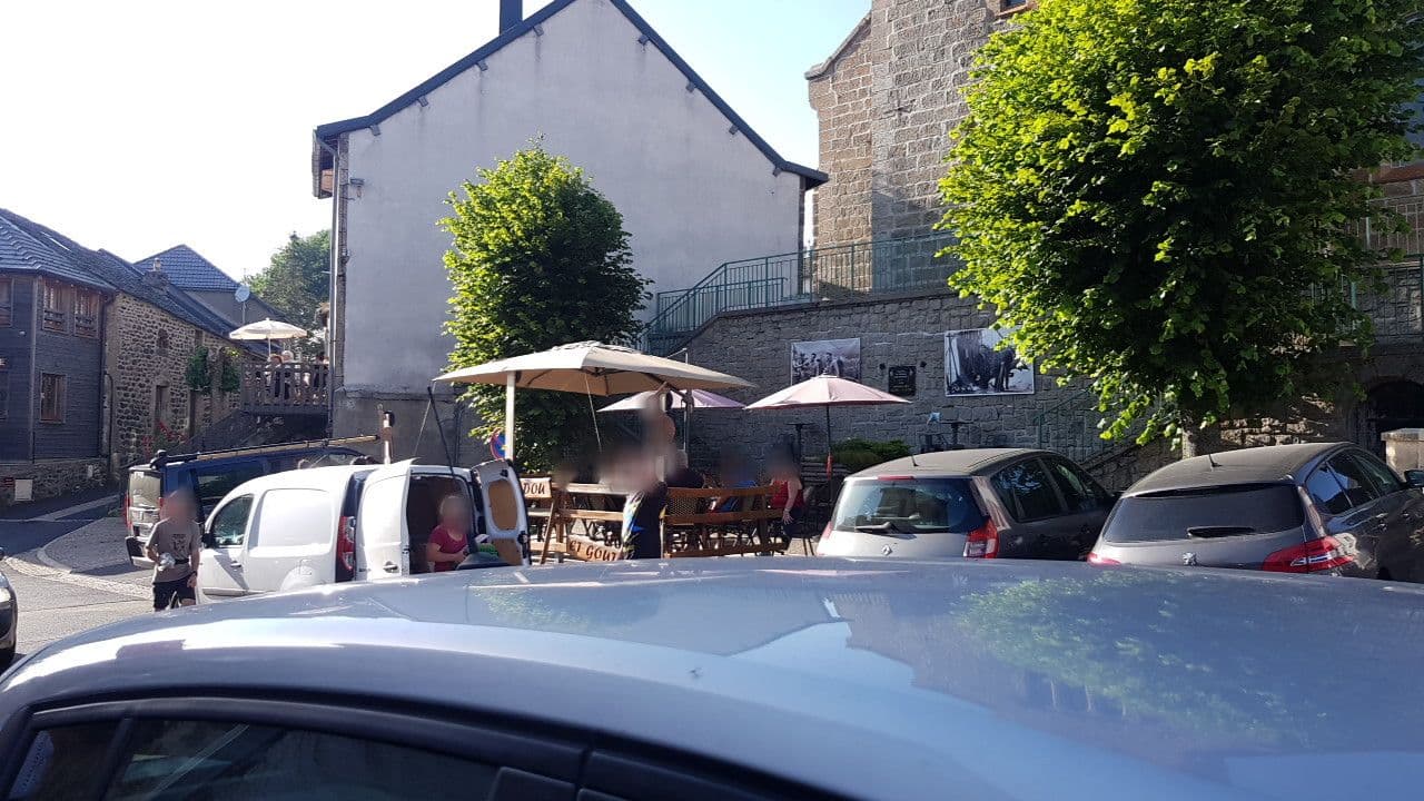 Street view near Maison Forestière, Laussonne — © michelc (CC BY-SA · Mapillary)