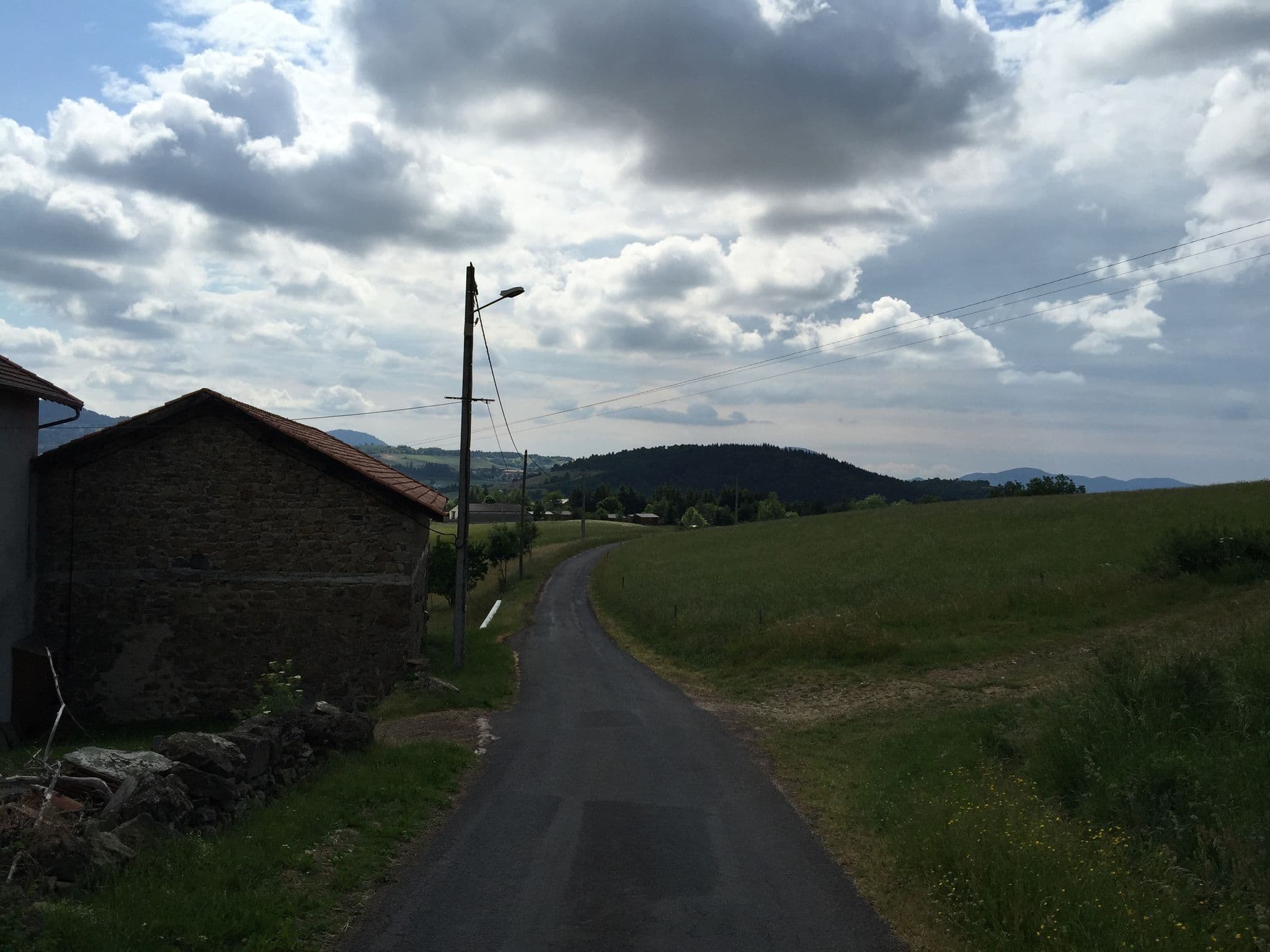 Street view near Brun Bernard, Yssingeaux — © geraldchatagnon (CC BY-SA · Mapillary)