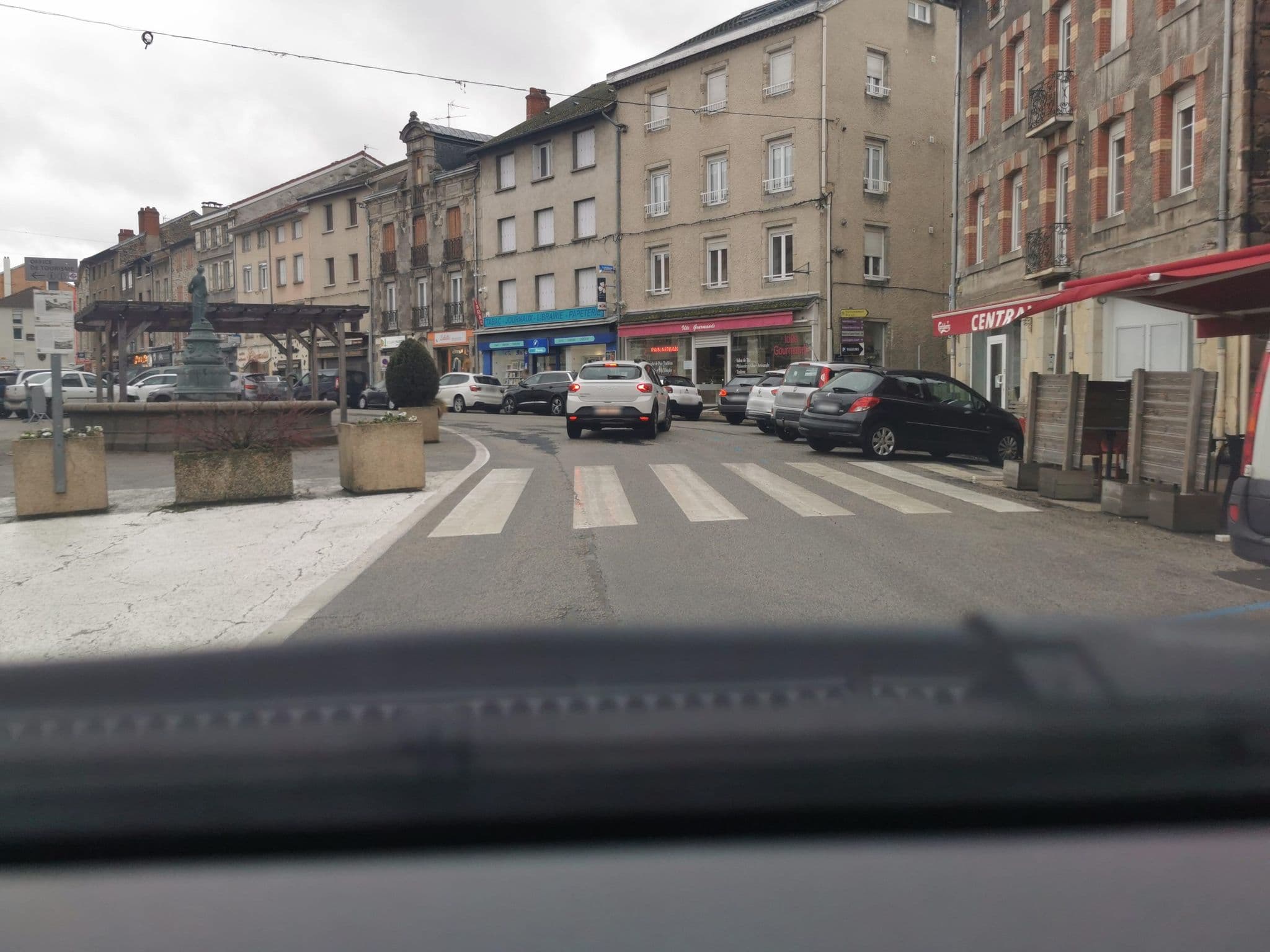 Street view near Selectour - Ailleurs Ambassade - Voyages Ponot, Yssingeaux — © sig_43 (CC BY-SA · Mapillary)