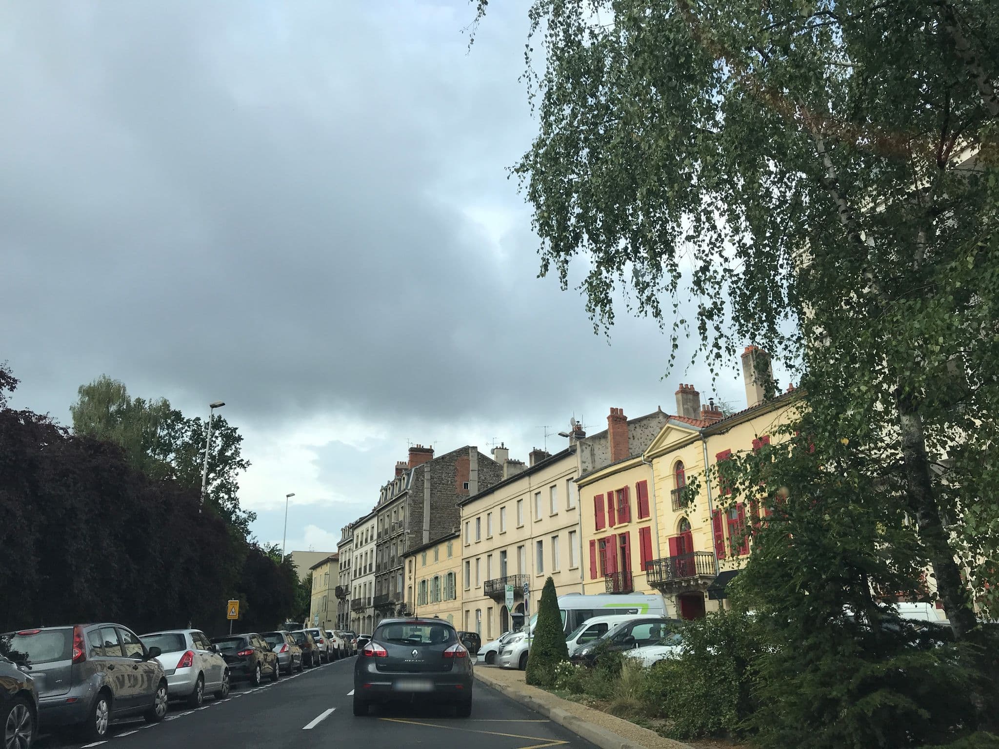 Street view near Hôtel du Parc, Le Puy-en-Velay — © fpm (CC BY-SA · Mapillary)