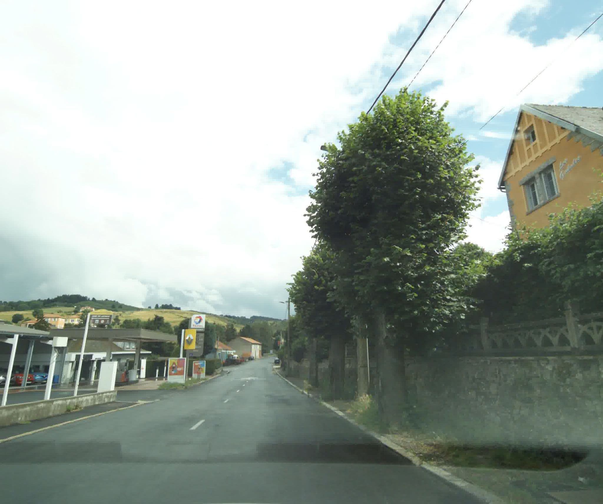 Street view near Gite La Gabales, Saugues — © sogefi (CC BY-SA · Mapillary)