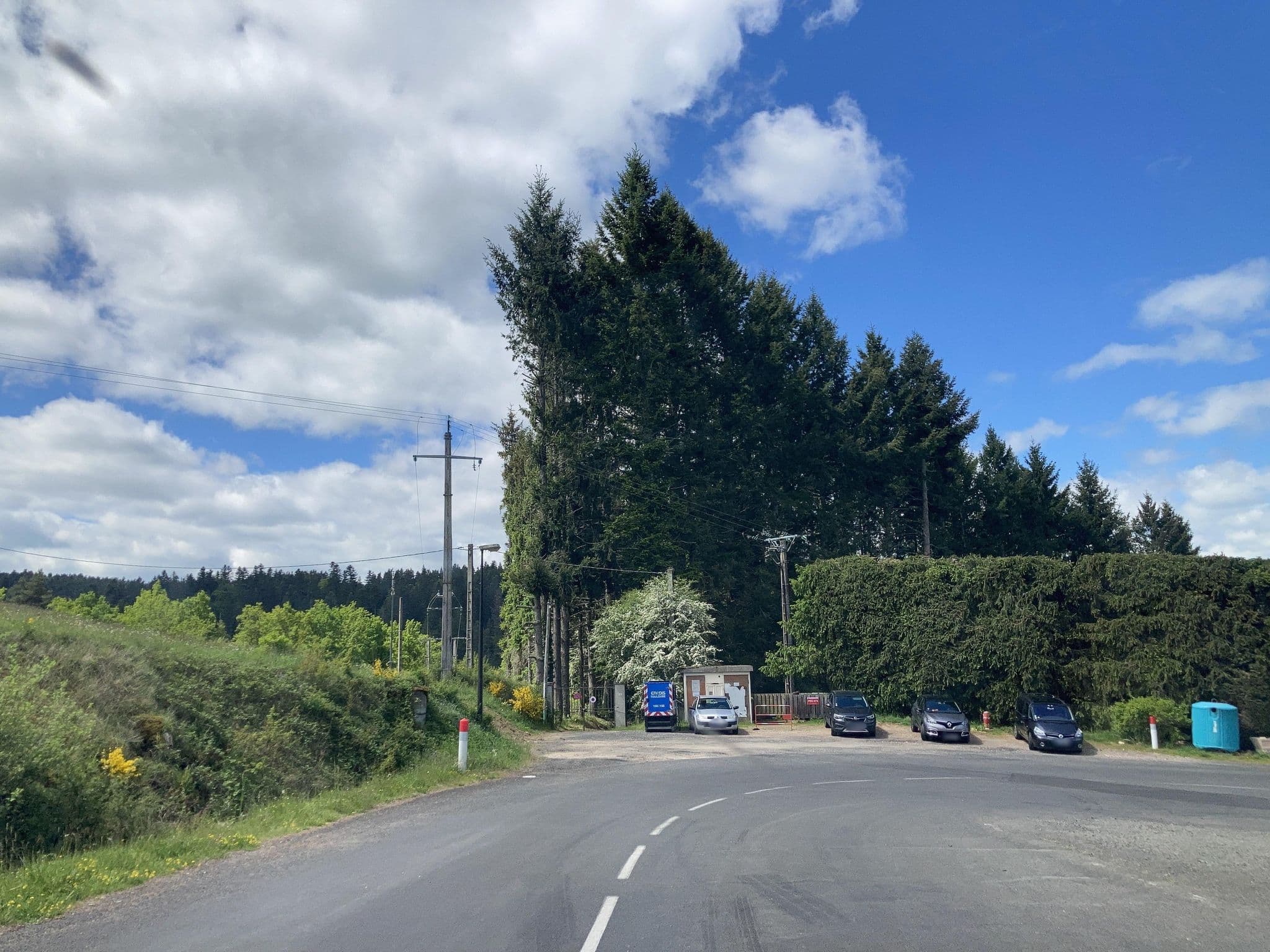 Street view near Bâteau Restaurant, Saint-Flour — © tasmaniadevil (CC BY-SA · Mapillary)