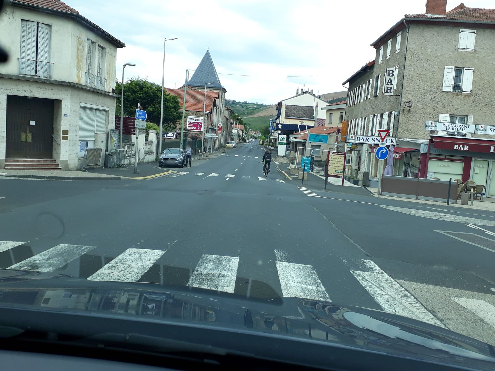 Street view near Cantal'Envie, Massiac — © df45 (CC BY-SA · Mapillary)