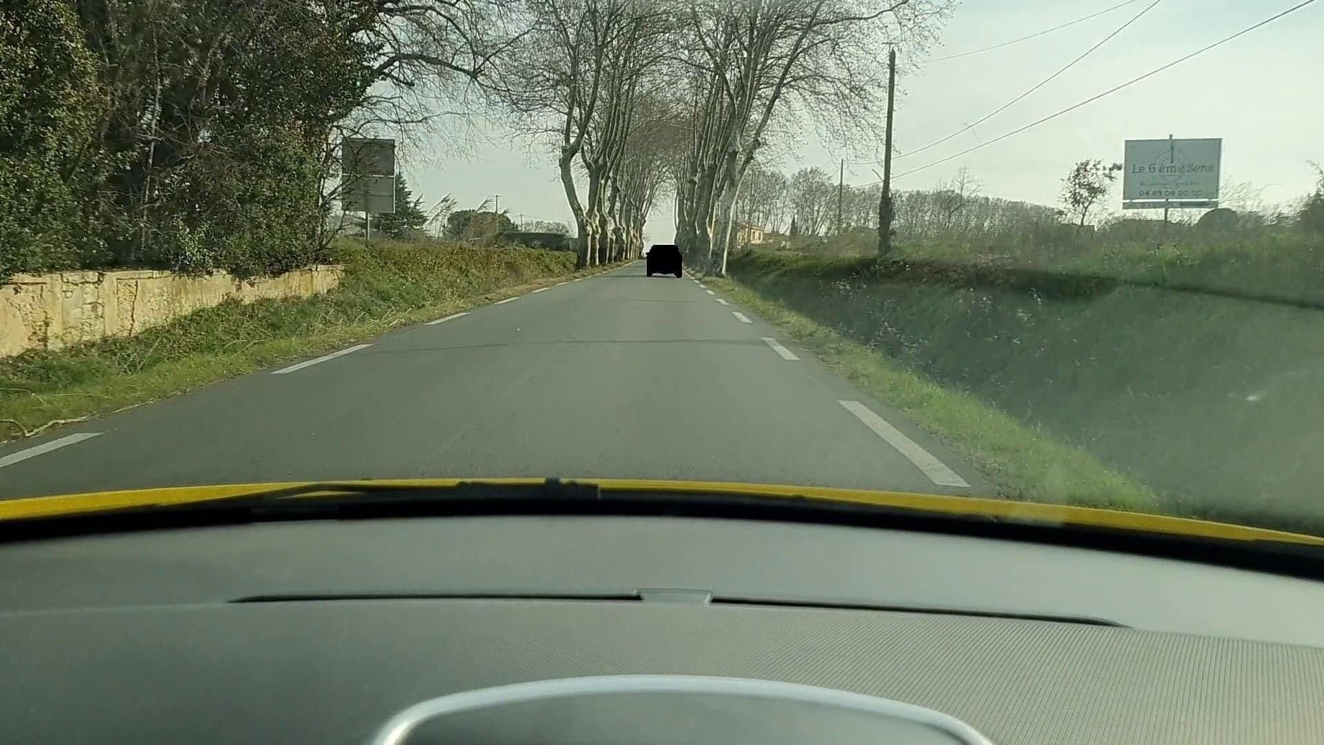 Street view near Domaine Céladon DOMAINE de SAINTE CROIX, Saint-Paulet-de-Caisson — © si3p0 (CC BY-SA · Mapillary)