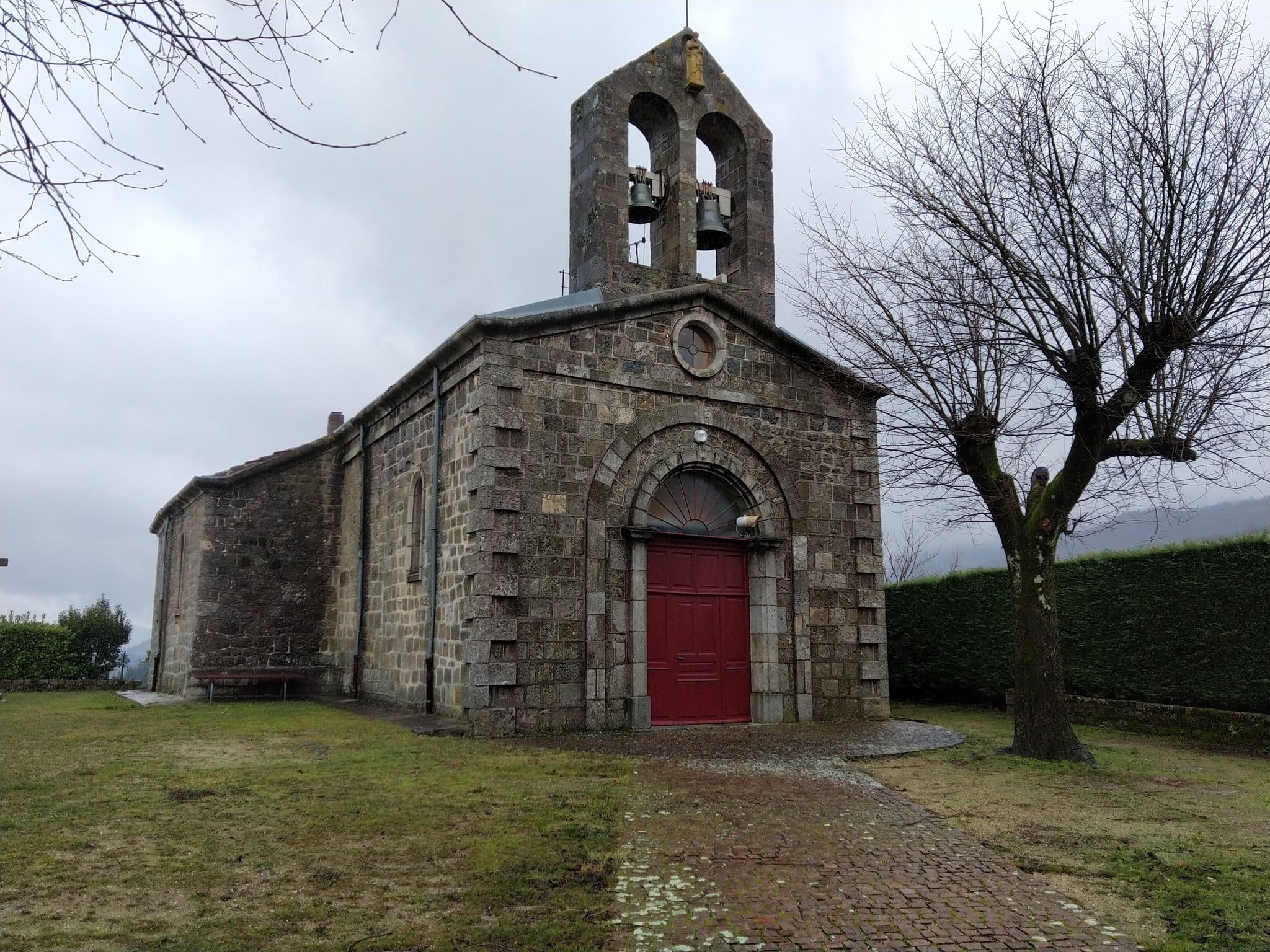 Street view near Hôtel les Mouettes, Le Cheylard — © alextech (CC BY-SA · Mapillary)