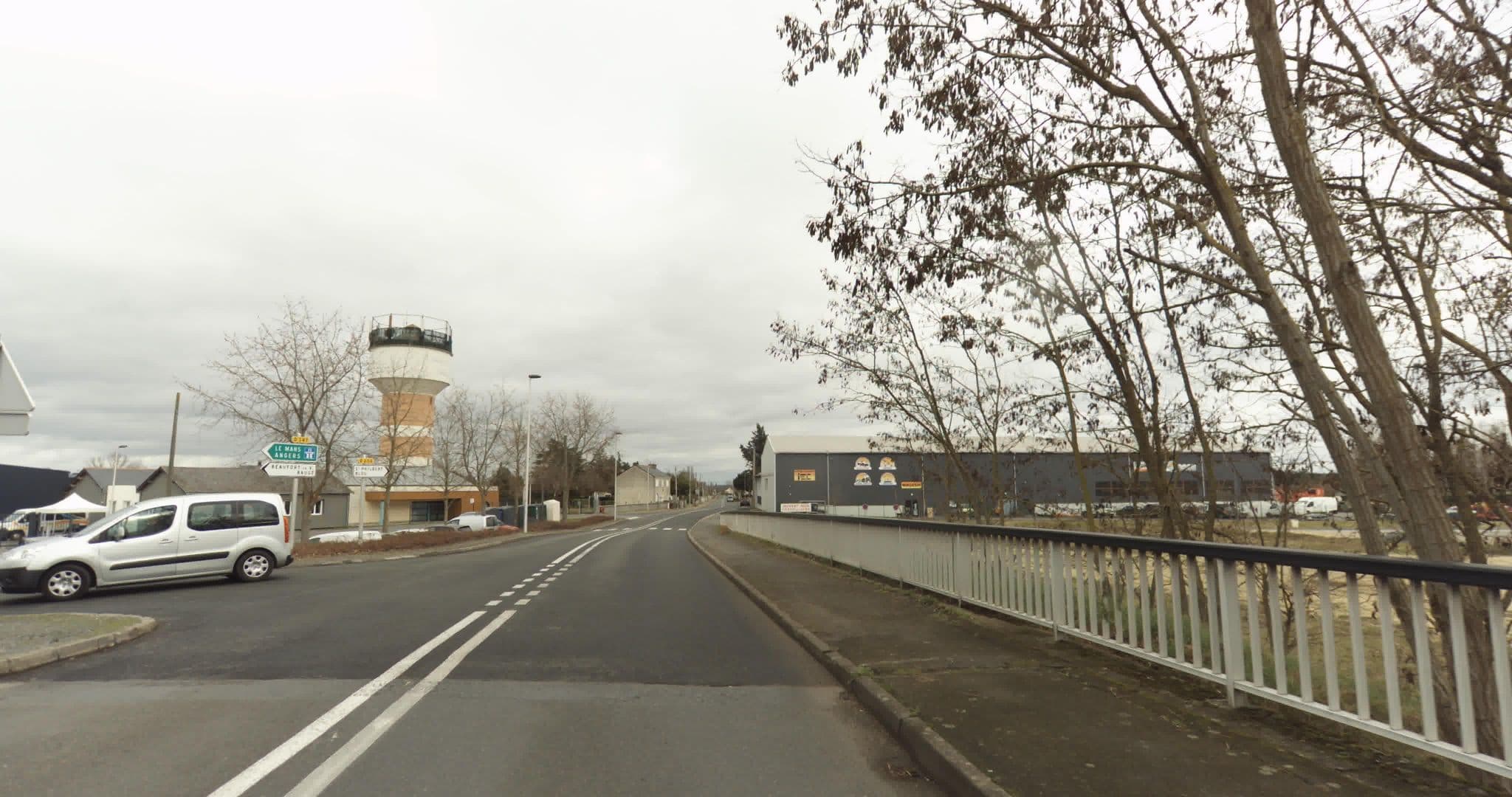 Street view near Chambre d’hôtes Tartine & Polochon, Saint-Philbert-du-Peuple — © sogefi (CC BY-SA · Mapillary)