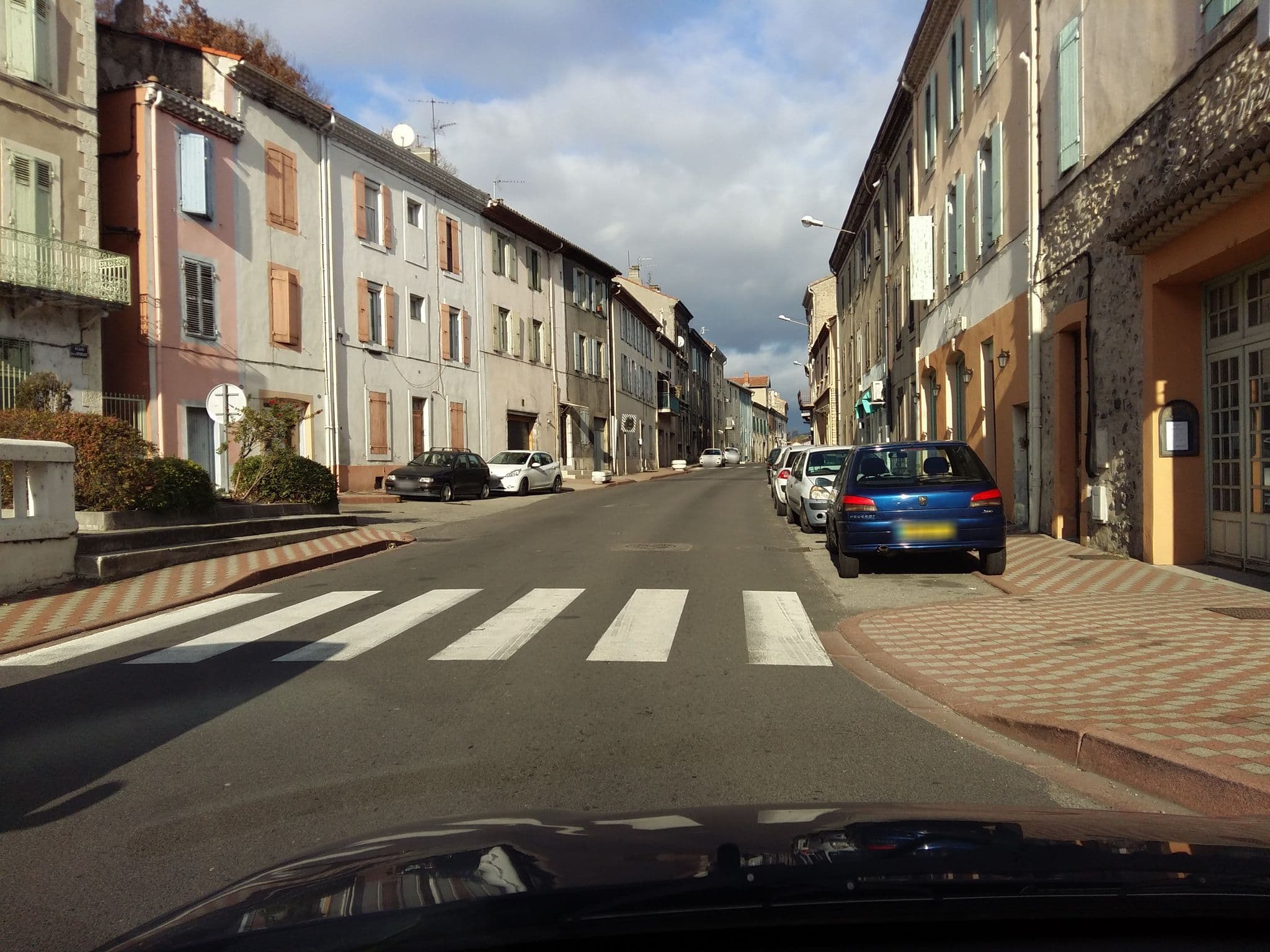 Street view near La Rotonde, Le Teil — © zimmy (CC BY-SA · Mapillary)