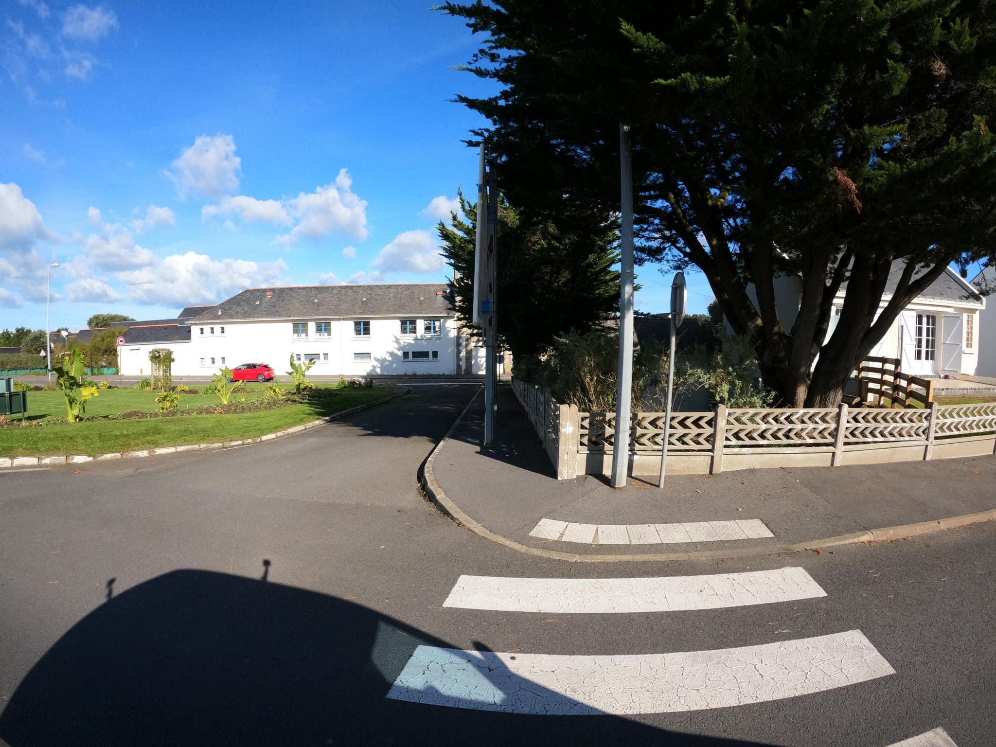 Street view near Goélia, Batz-sur-Mer — © stephanep (CC BY-SA · Mapillary)