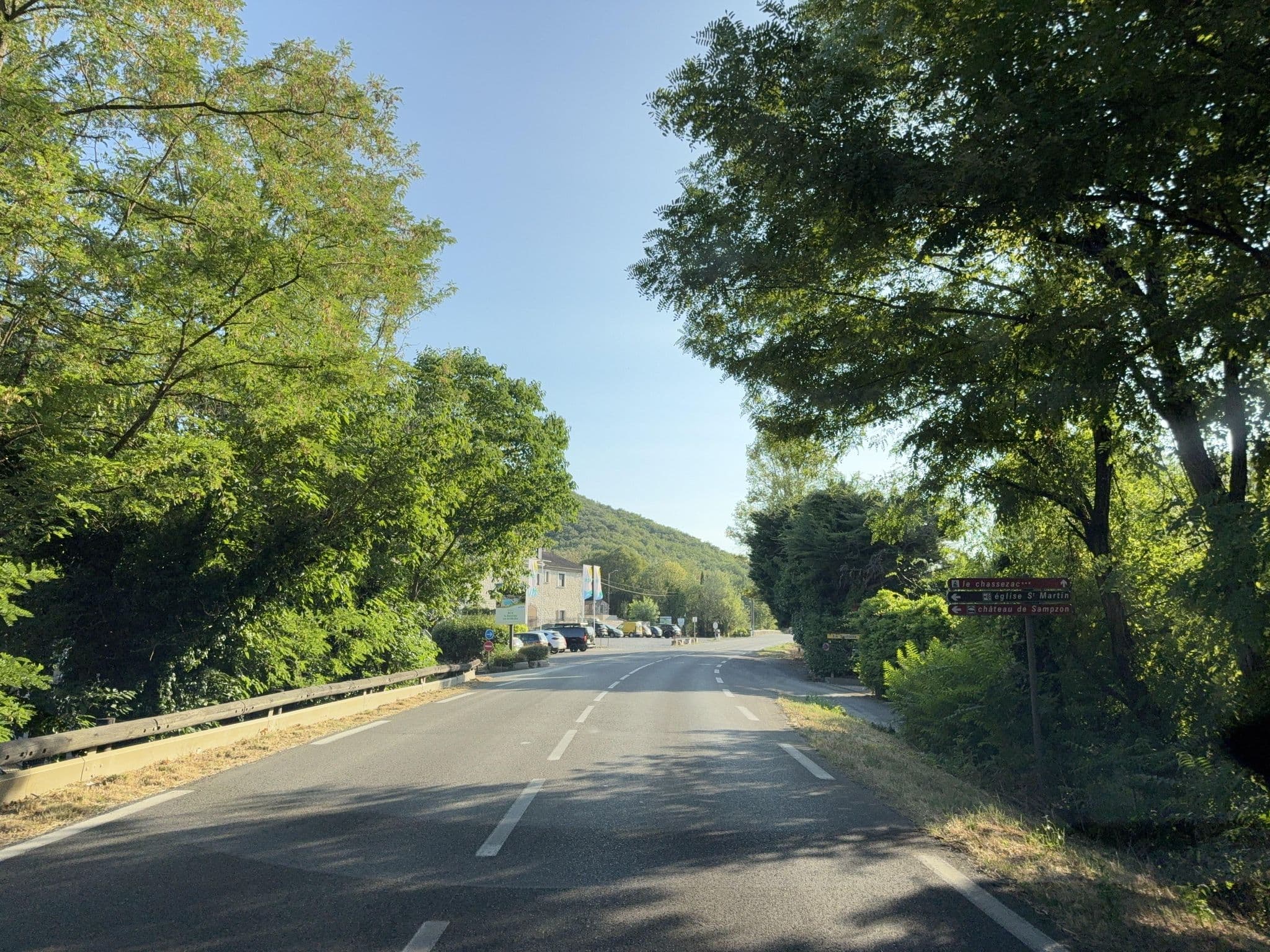 Street view near Camping la Bastide d'Ardèche, Ruoms — © ottor (CC BY-SA · Mapillary)