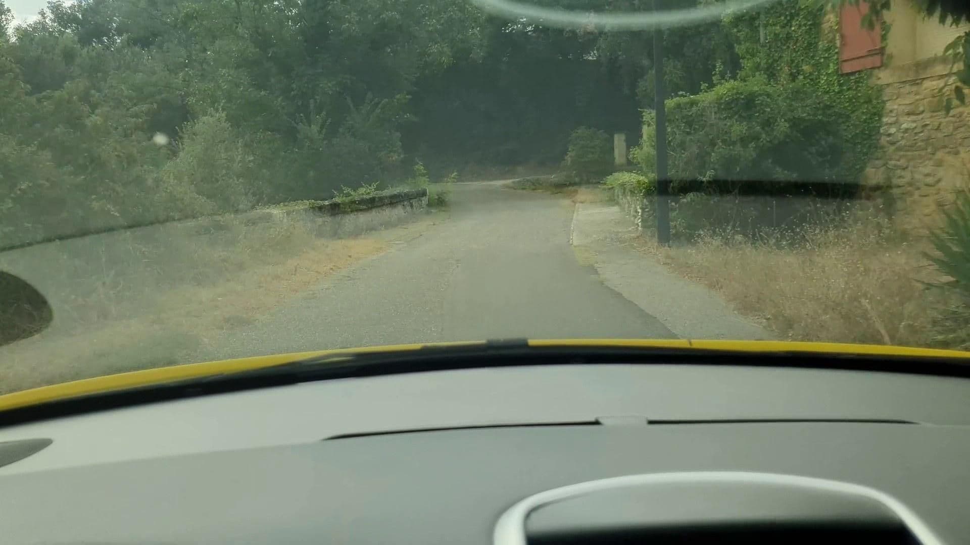 Street view near Gîtes de groupes la Pousterle pour séminaires, Sabran — © si3p0 (CC BY-SA · Mapillary)
