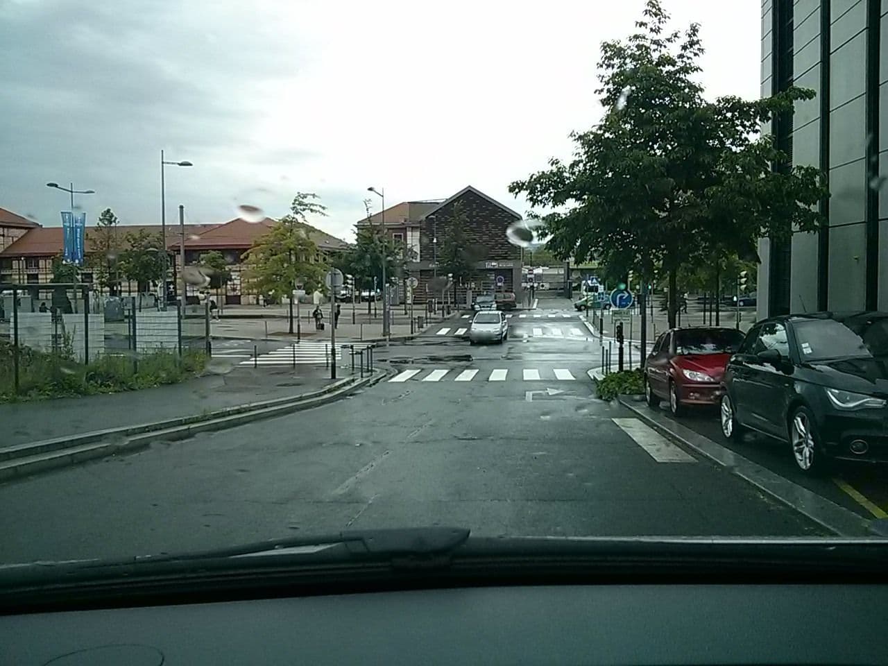 Street view near Novotel Saint-Étienne Centre Gare Châteaucreux, Saint-Étienne — © remonet (CC BY-SA · Mapillary)