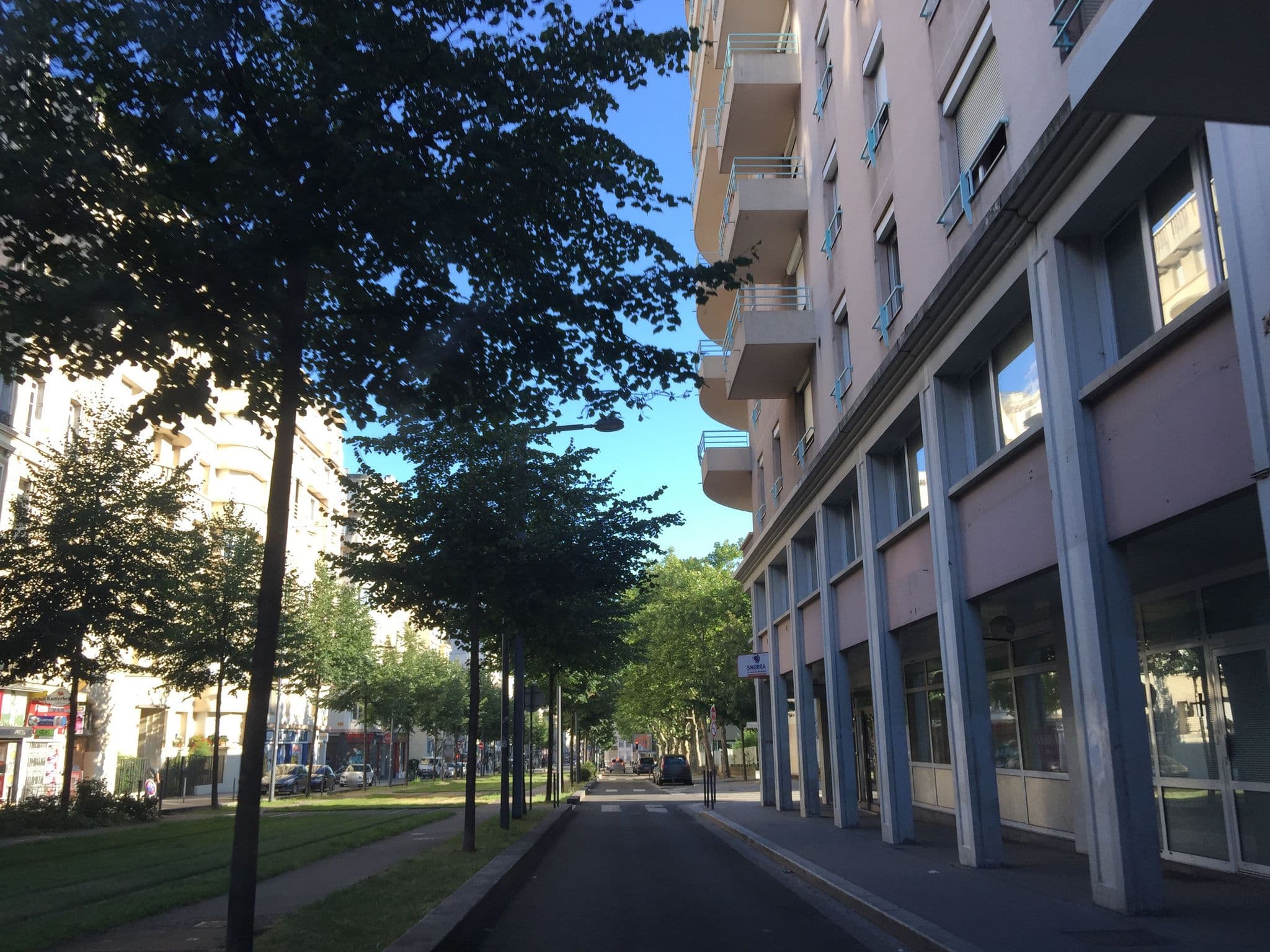 Street view near Office Accueil et de Services Etudiant Office d'Accueil et de Services Etudiant, Saint-Étienne — © geraldchatagnon (CC BY-SA · Mapillary)