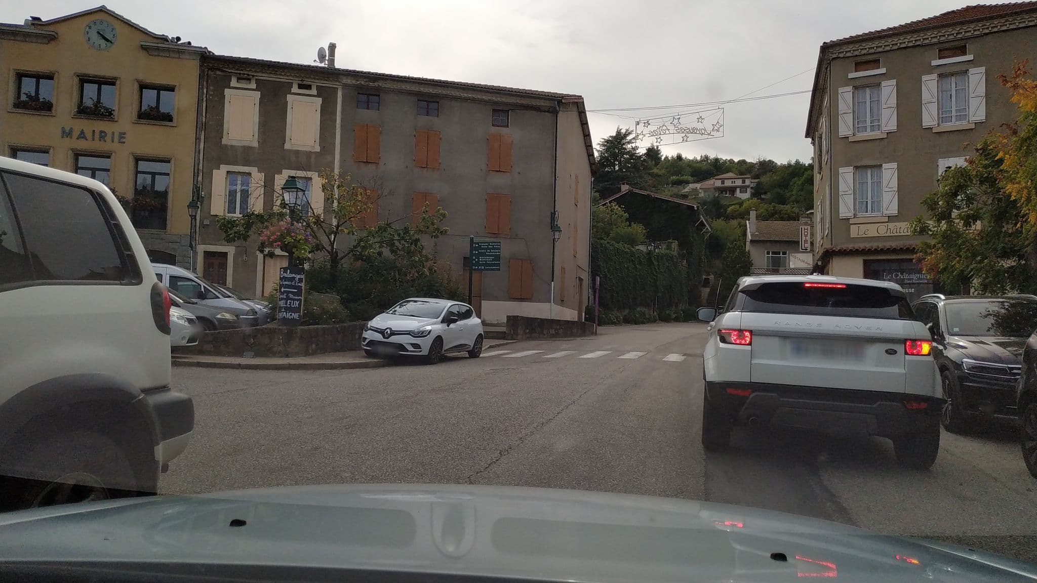 Street view near Hôtel des Voyageurs, Désaignes — © thierryajeaniphone (CC BY-SA · Mapillary)