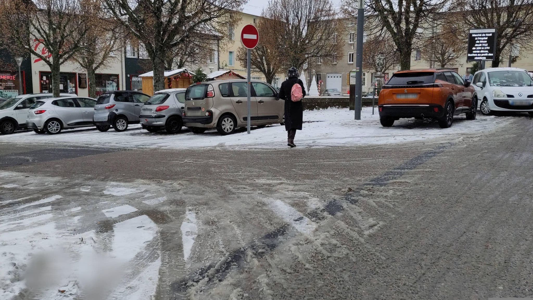 Street view near Hôtel Restaurant Fraysse, Saint-Agrève — © alextech (CC BY-SA · Mapillary)