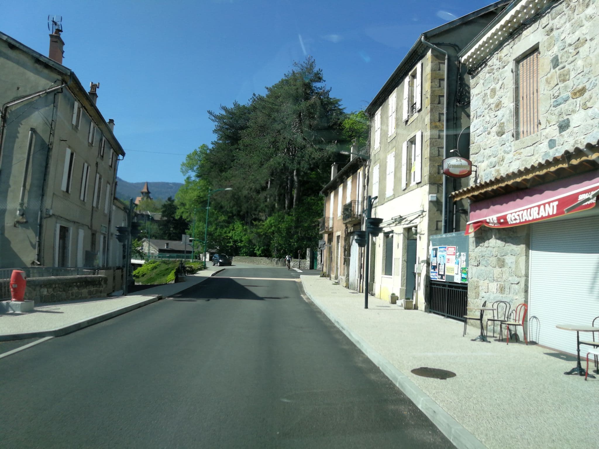 Street view near Hôtel Restaurant du Commerce, Le Cheylard — © jerome_pietri (CC BY-SA · Mapillary)