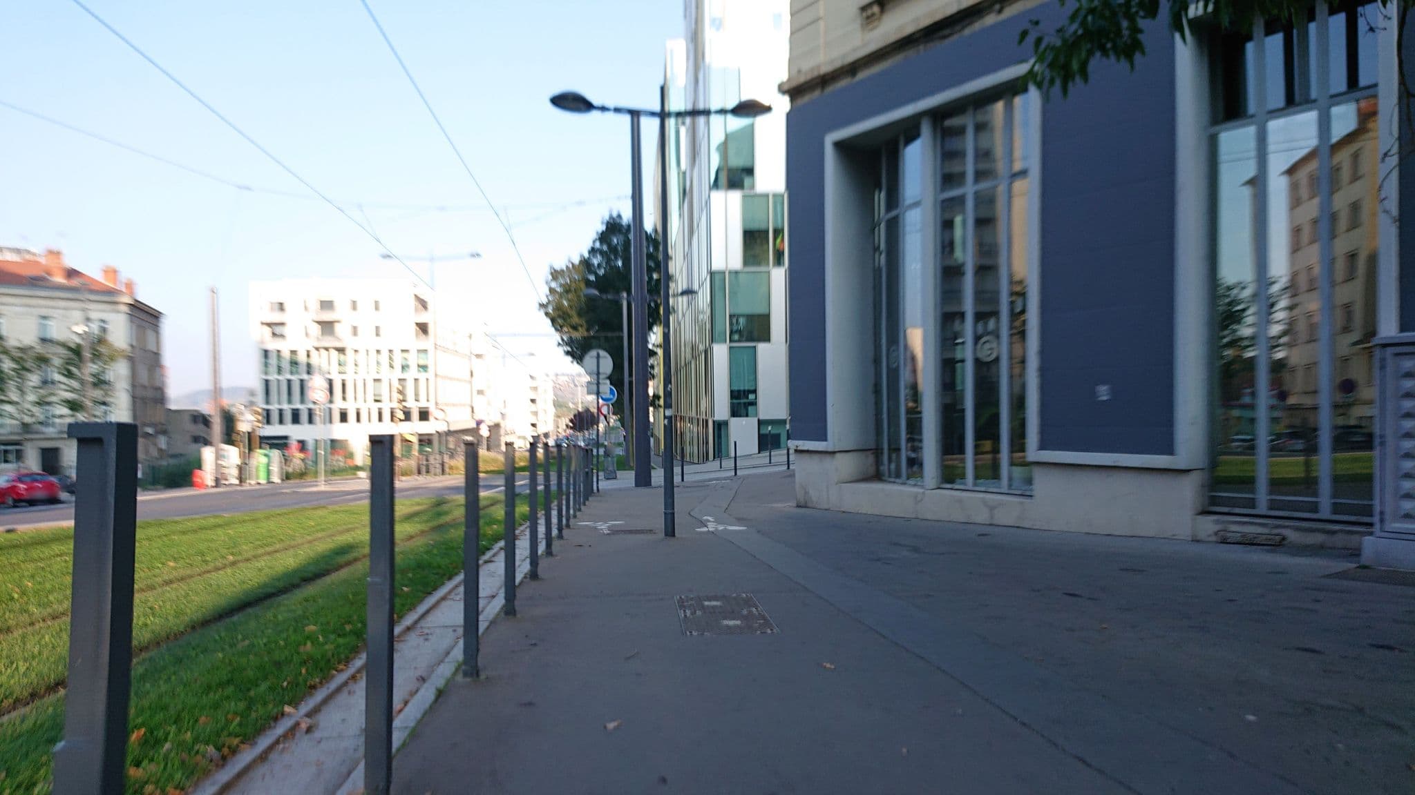 Street view near Copropriété Cité Gruner, Saint-Étienne — © remonet (CC BY-SA · Mapillary)