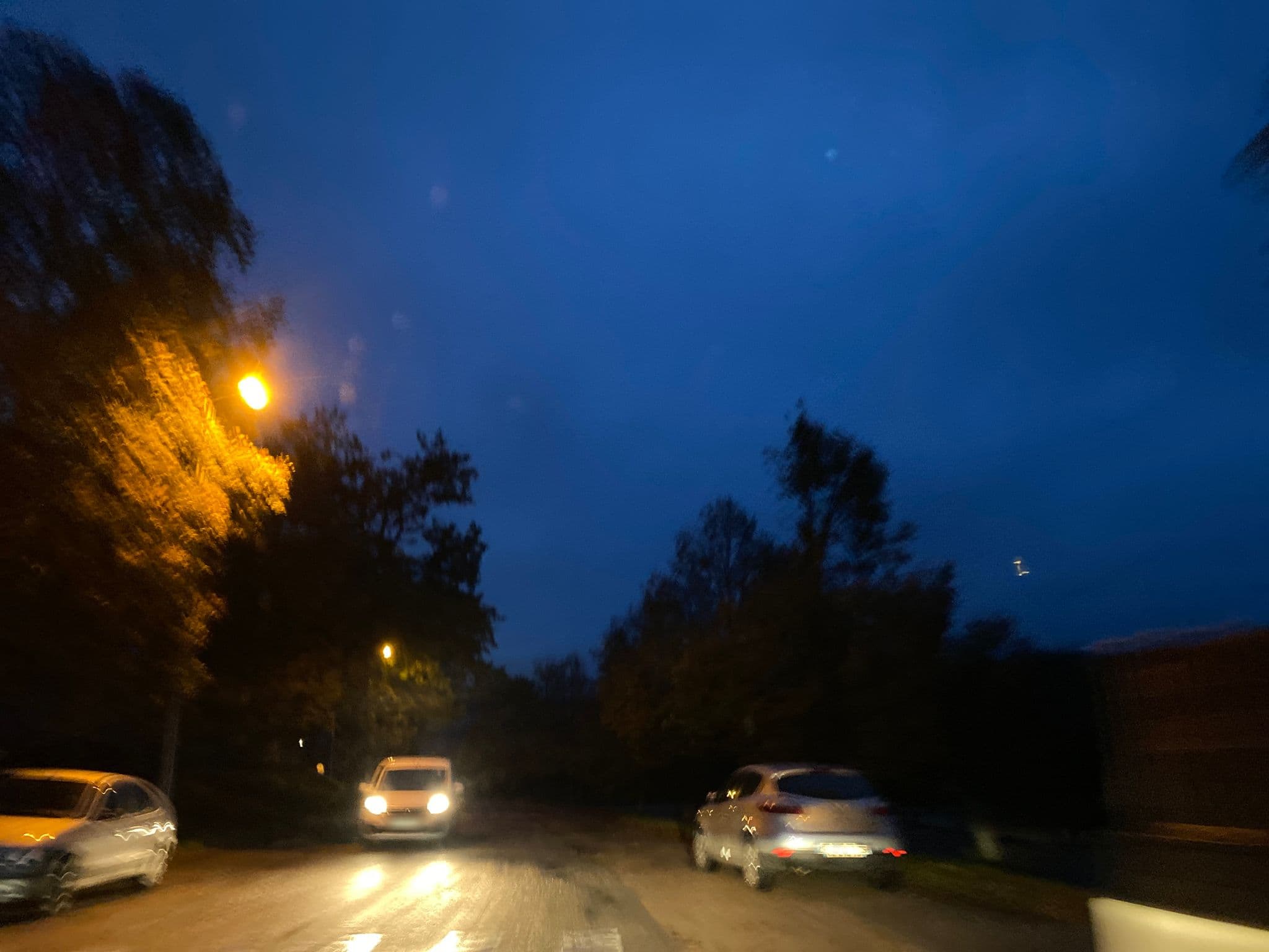 Street view near Les Roulottes et Cabanes du Livradois, Cunlhat — © fpm (CC BY-SA · Mapillary)