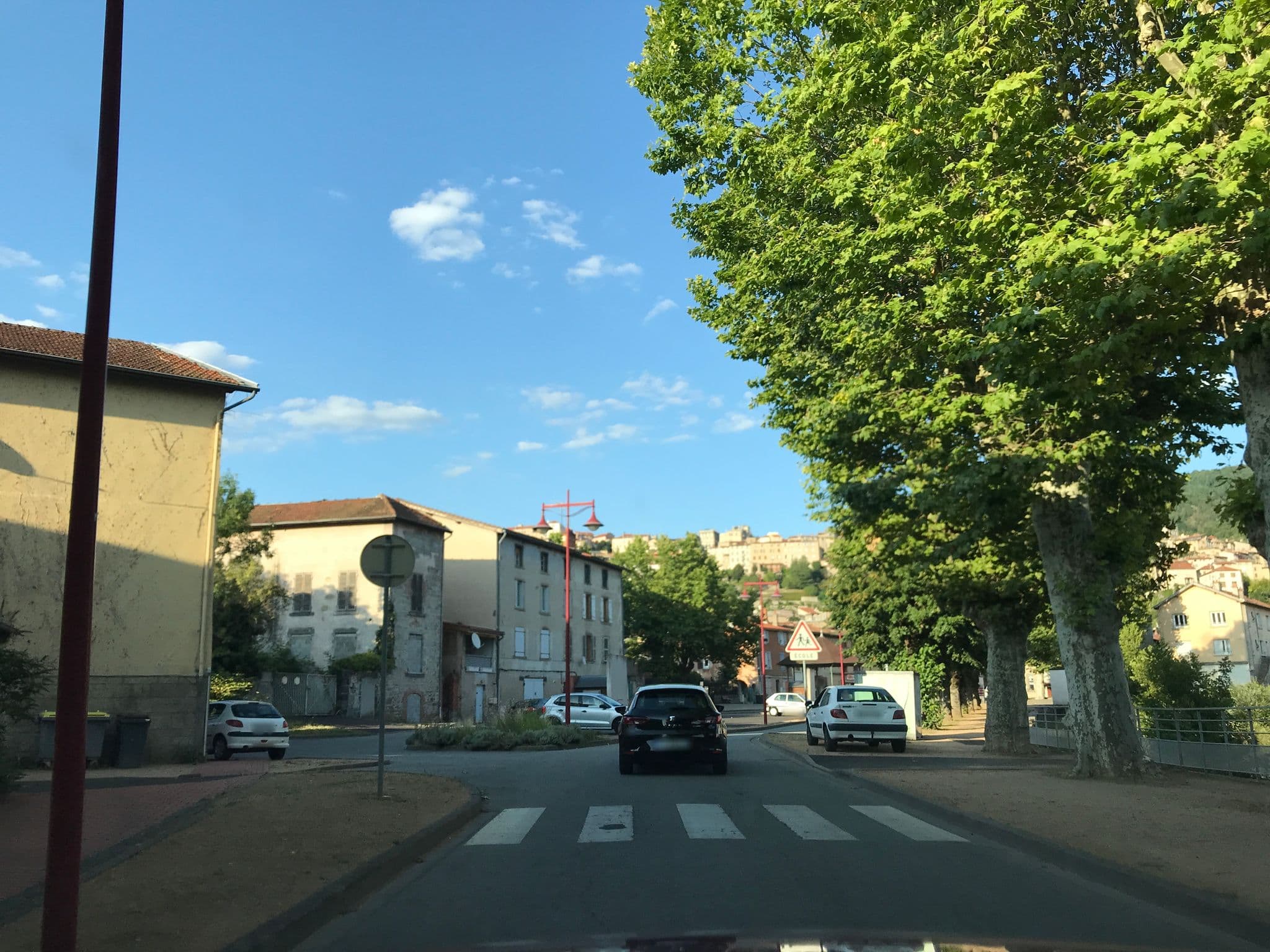 Street view near Pavillon Fani, Thiers — © fpm (CC BY-SA · Mapillary)