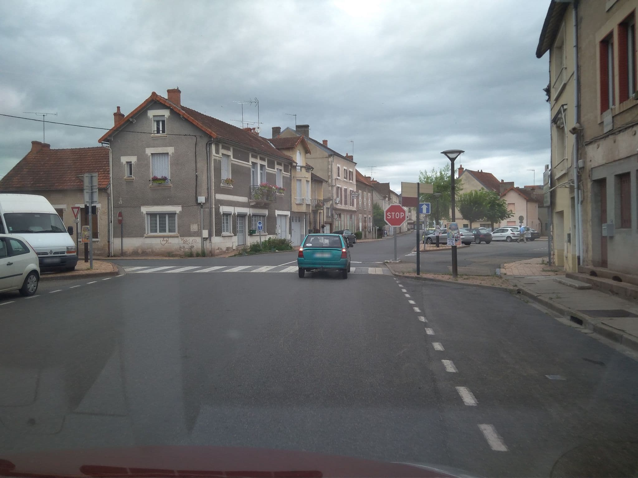 Street view near Hôtel - Restaurant Galland, Lapalisse — © gabarot (CC BY-SA · Mapillary)